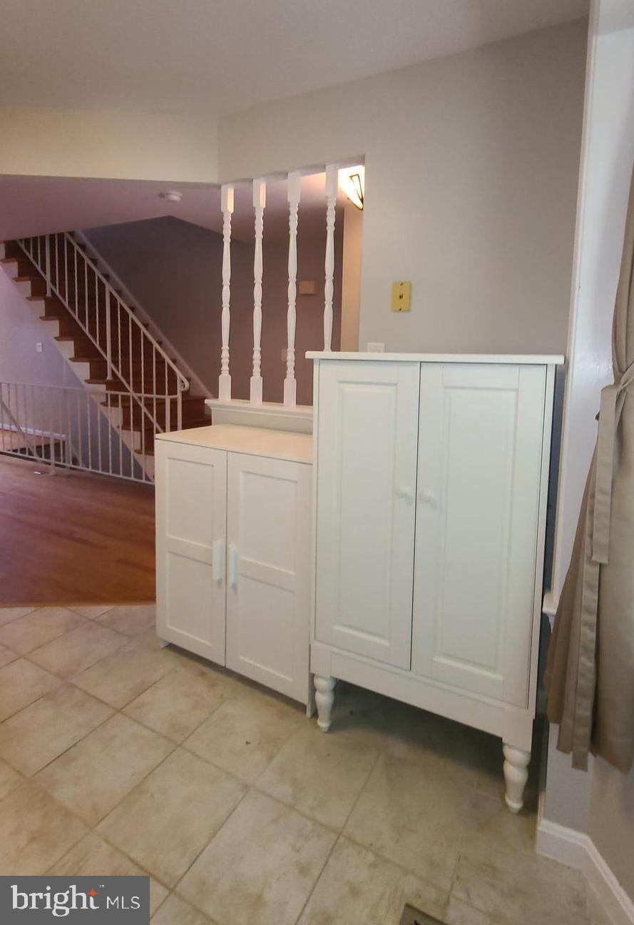 HENSON PARK - Residential Lease