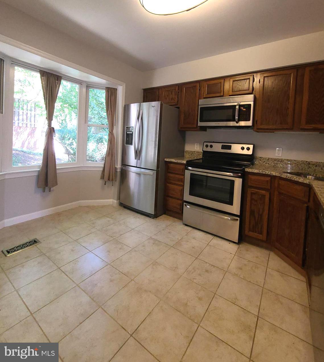 HENSON PARK - Residential Lease