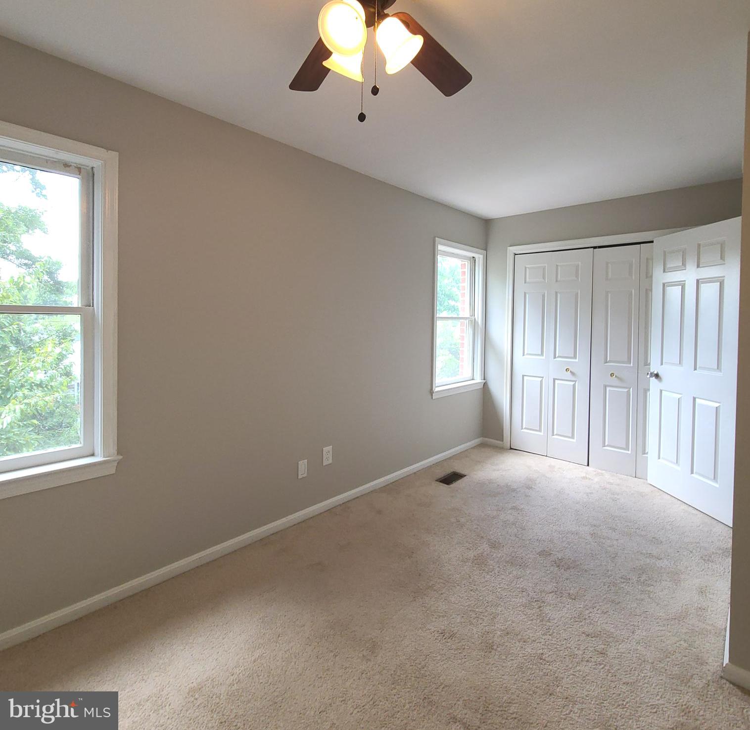 HENSON PARK - Residential Lease