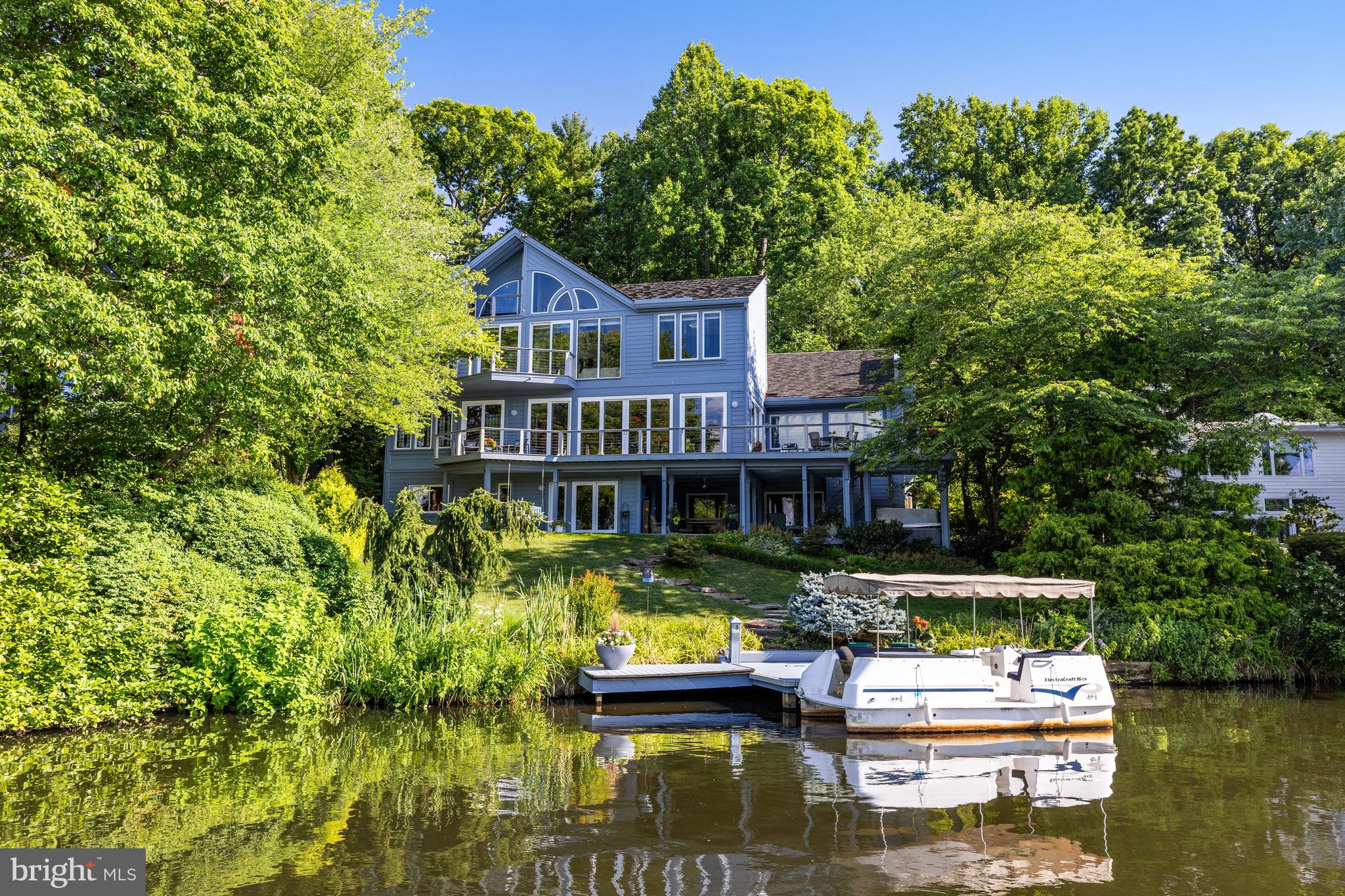 RESTON - Residential