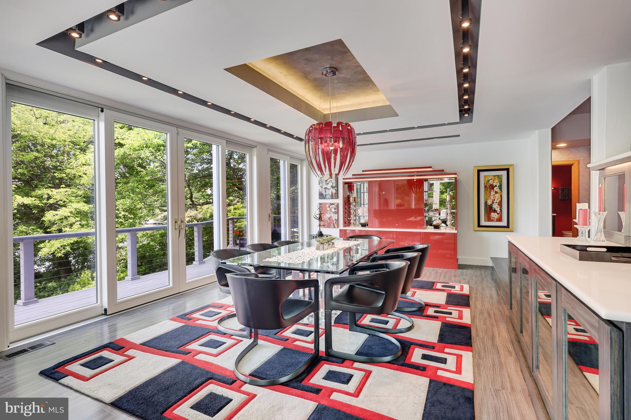 RESTON - Residential