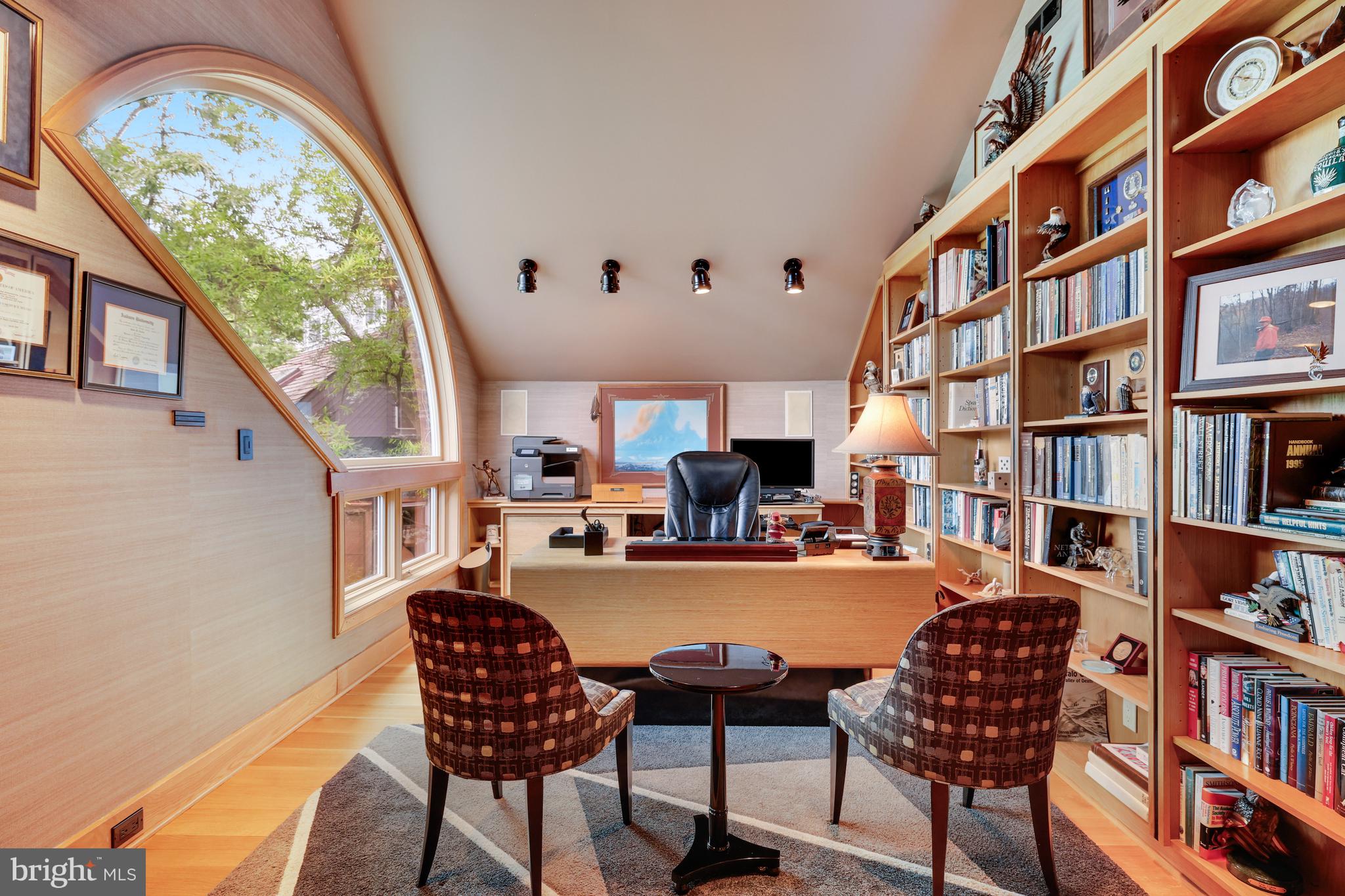 RESTON - Residential