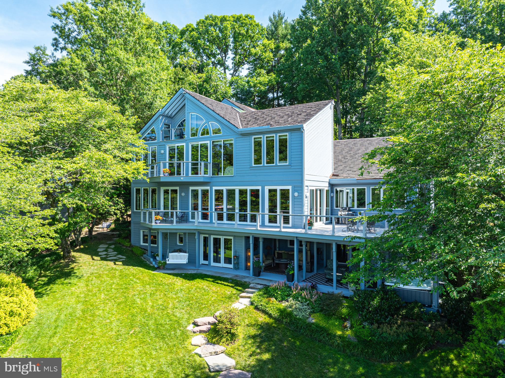 RESTON - Residential