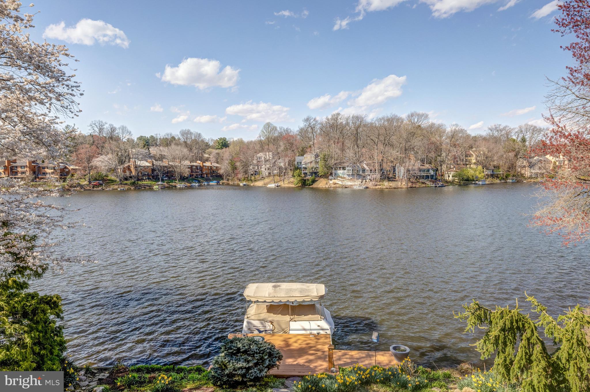 RESTON - Residential