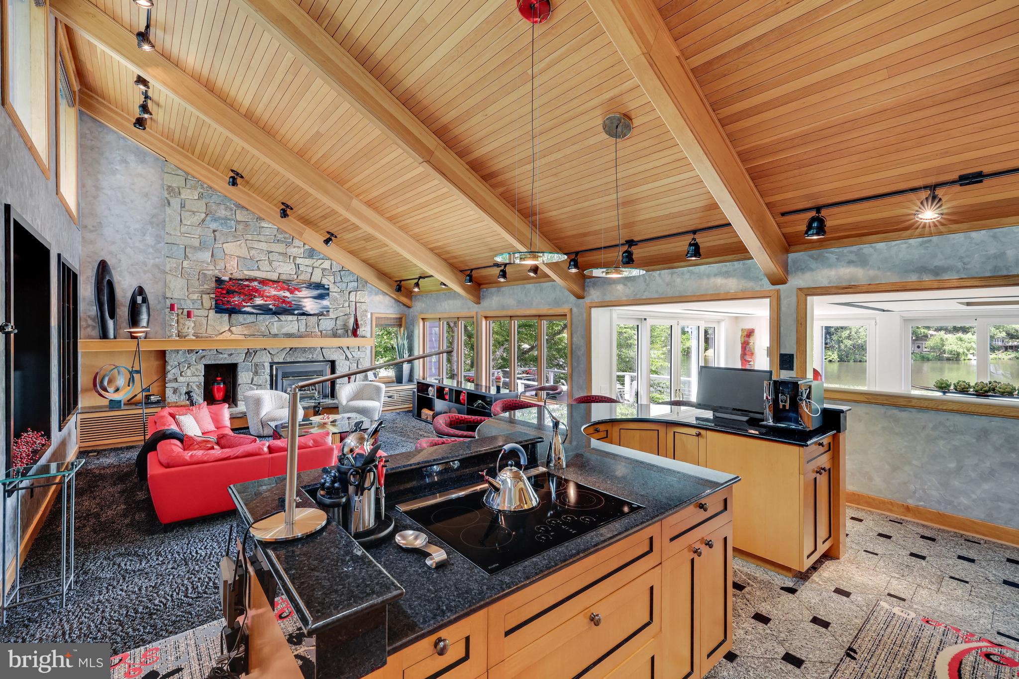 RESTON - Residential