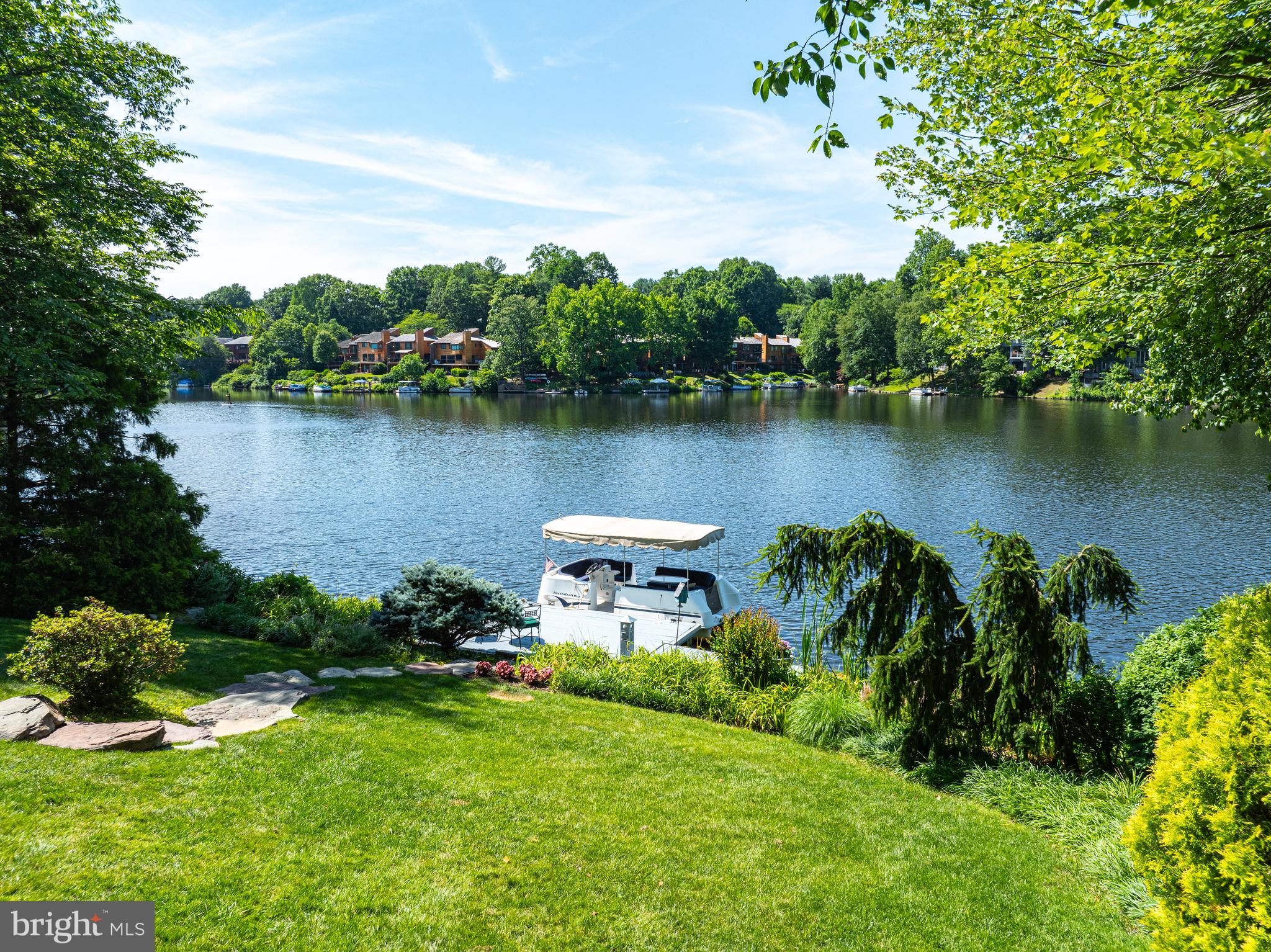 RESTON - Residential