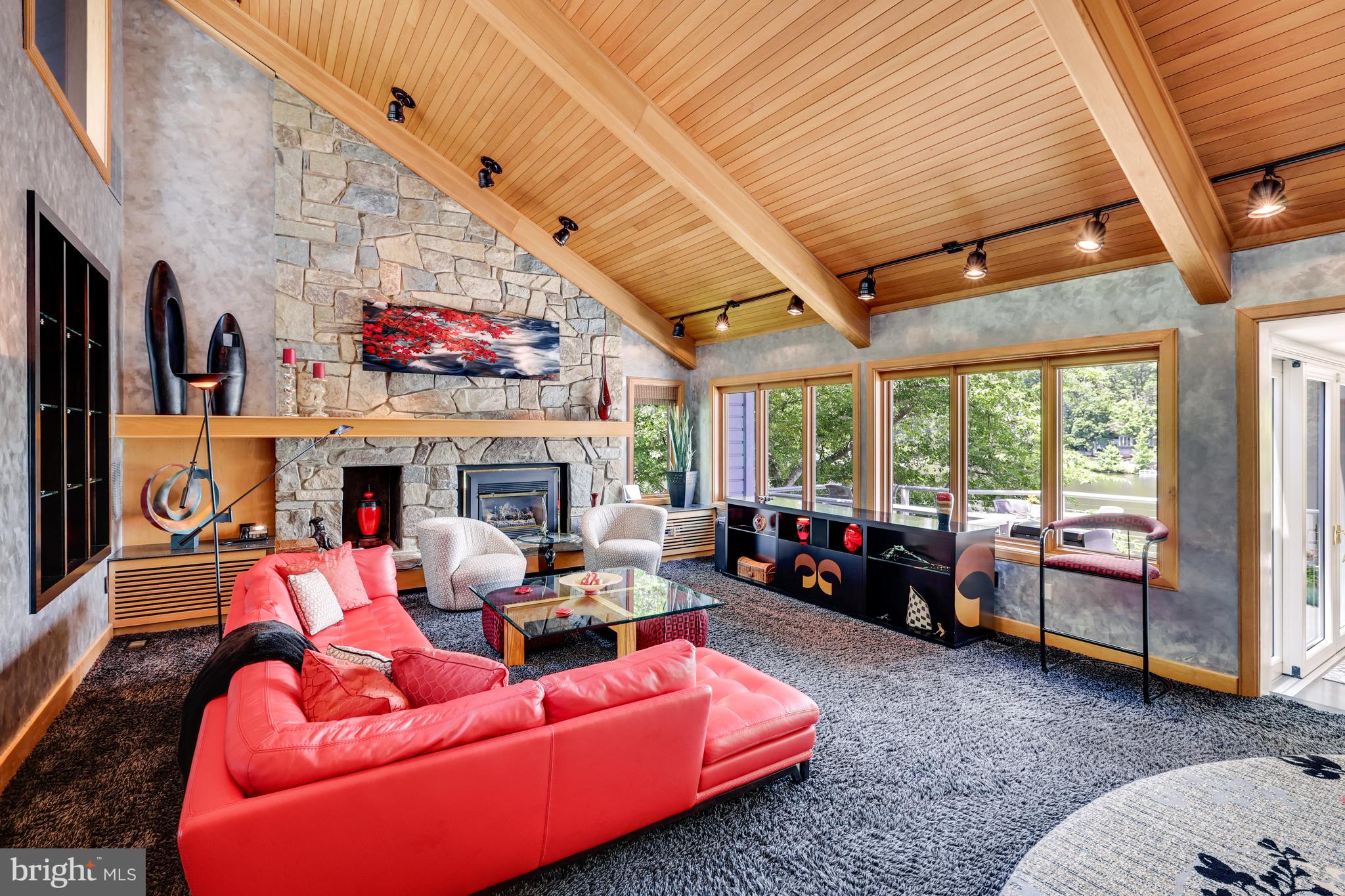 RESTON - Residential