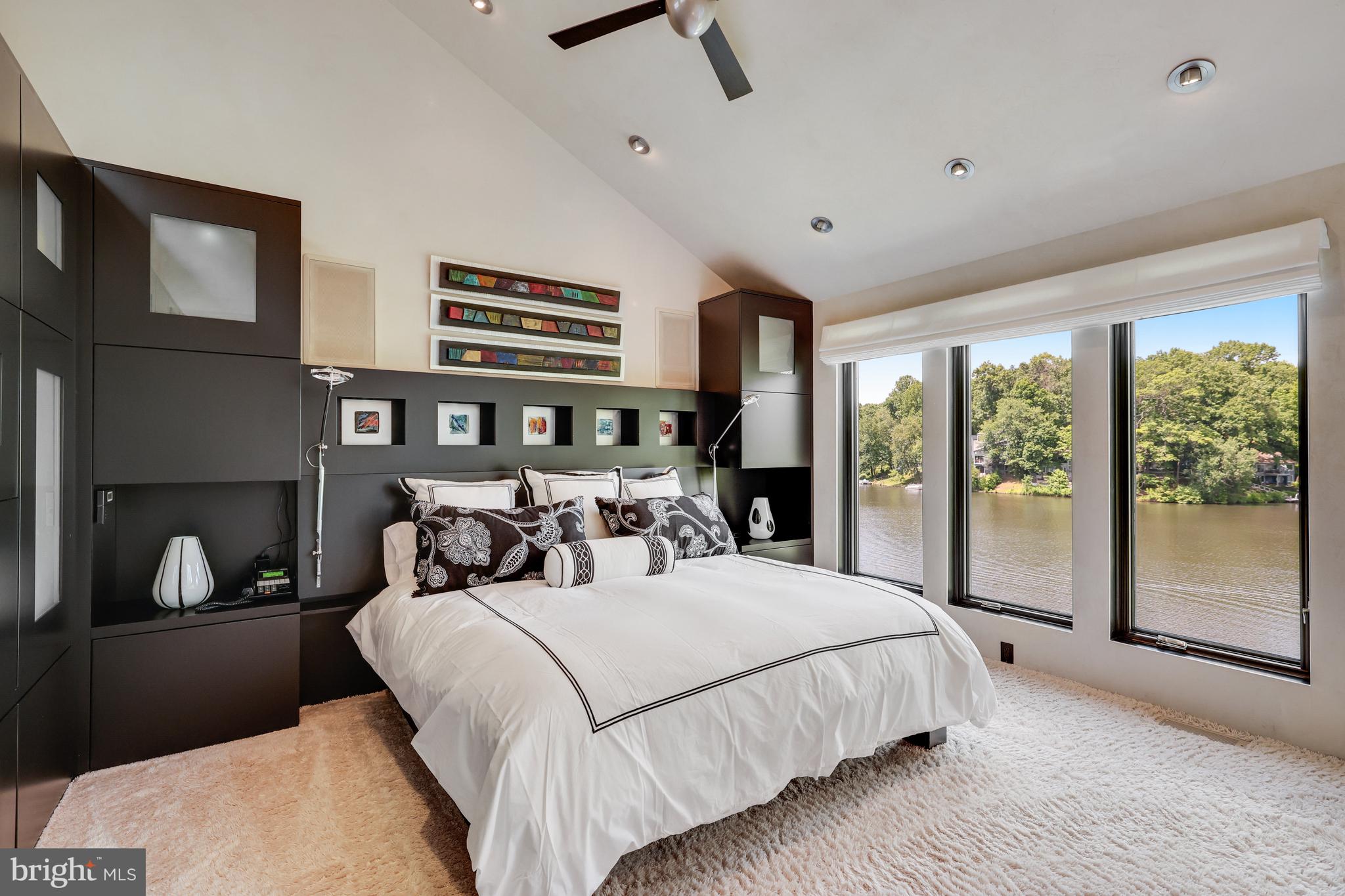 RESTON - Residential