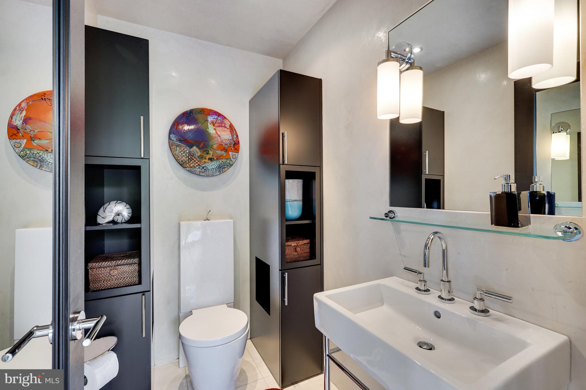 RESTON - Residential