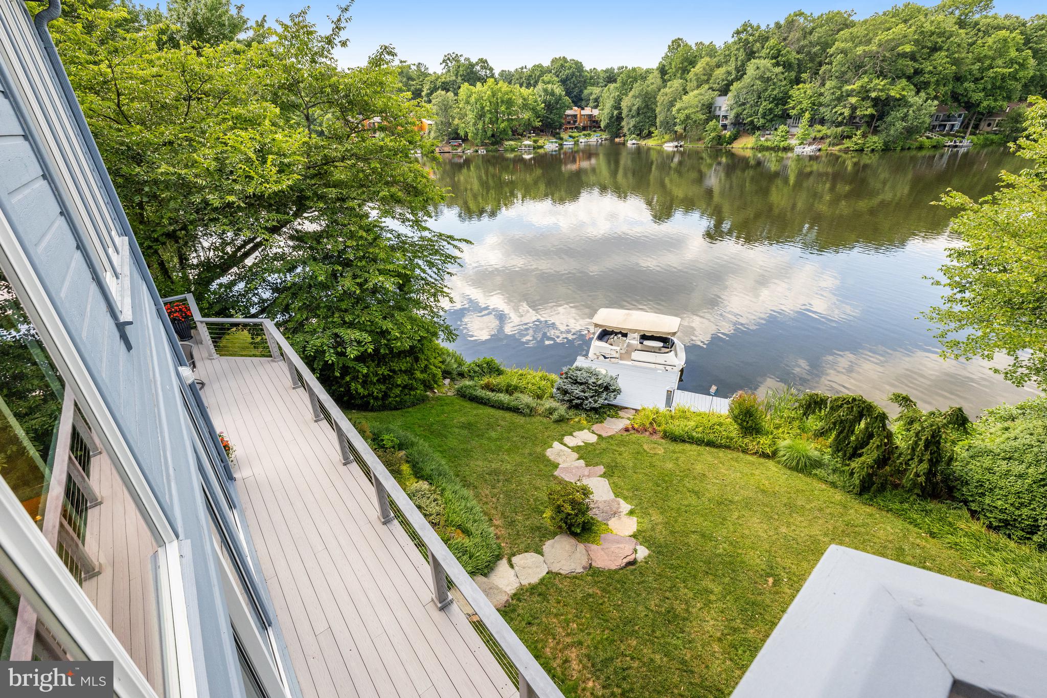 RESTON - Residential