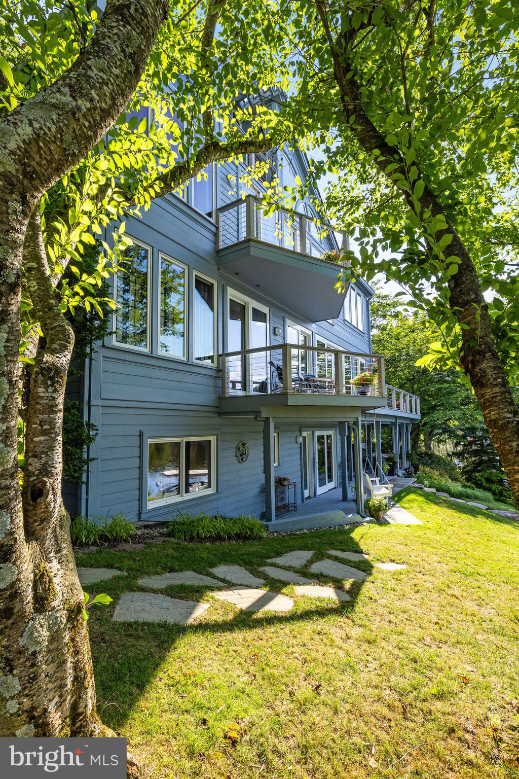 RESTON - Residential