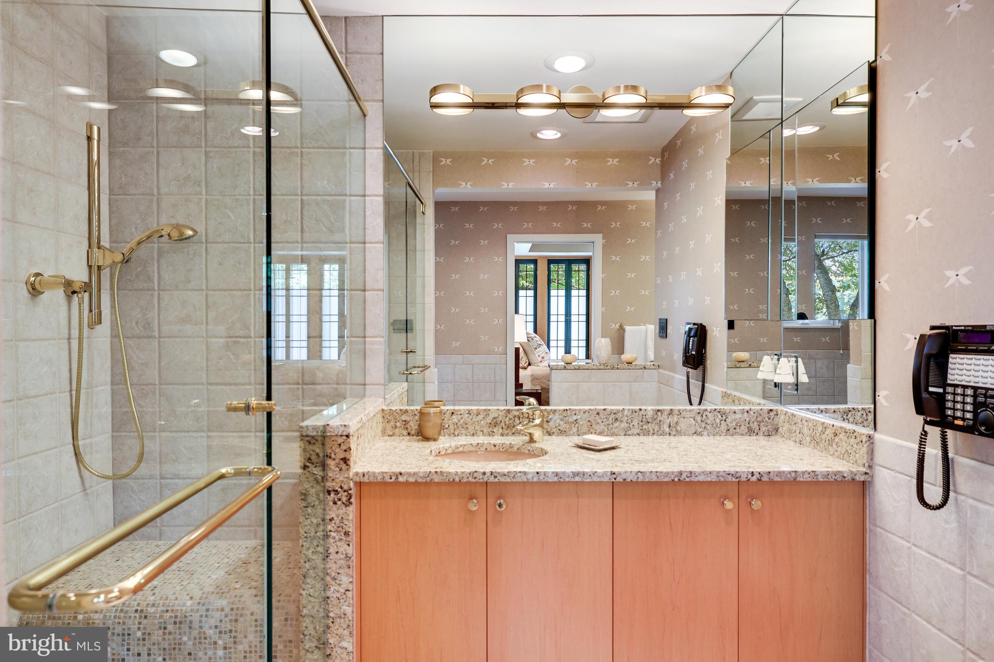 RESTON - Residential