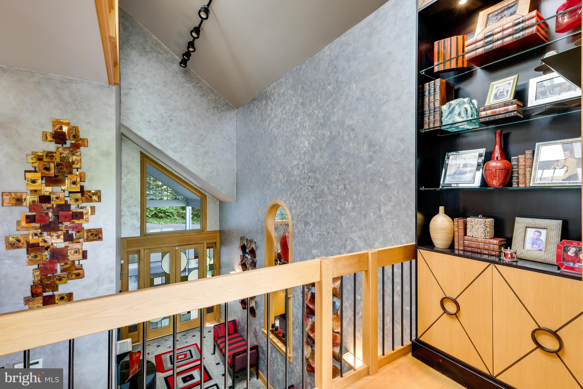 RESTON - Residential