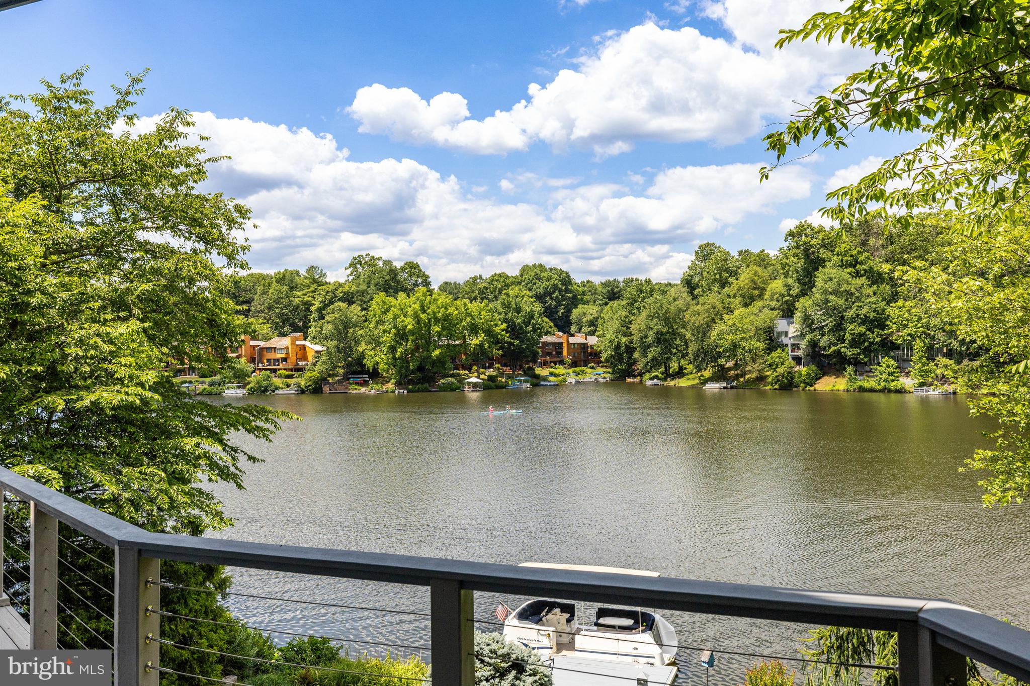 RESTON - Residential