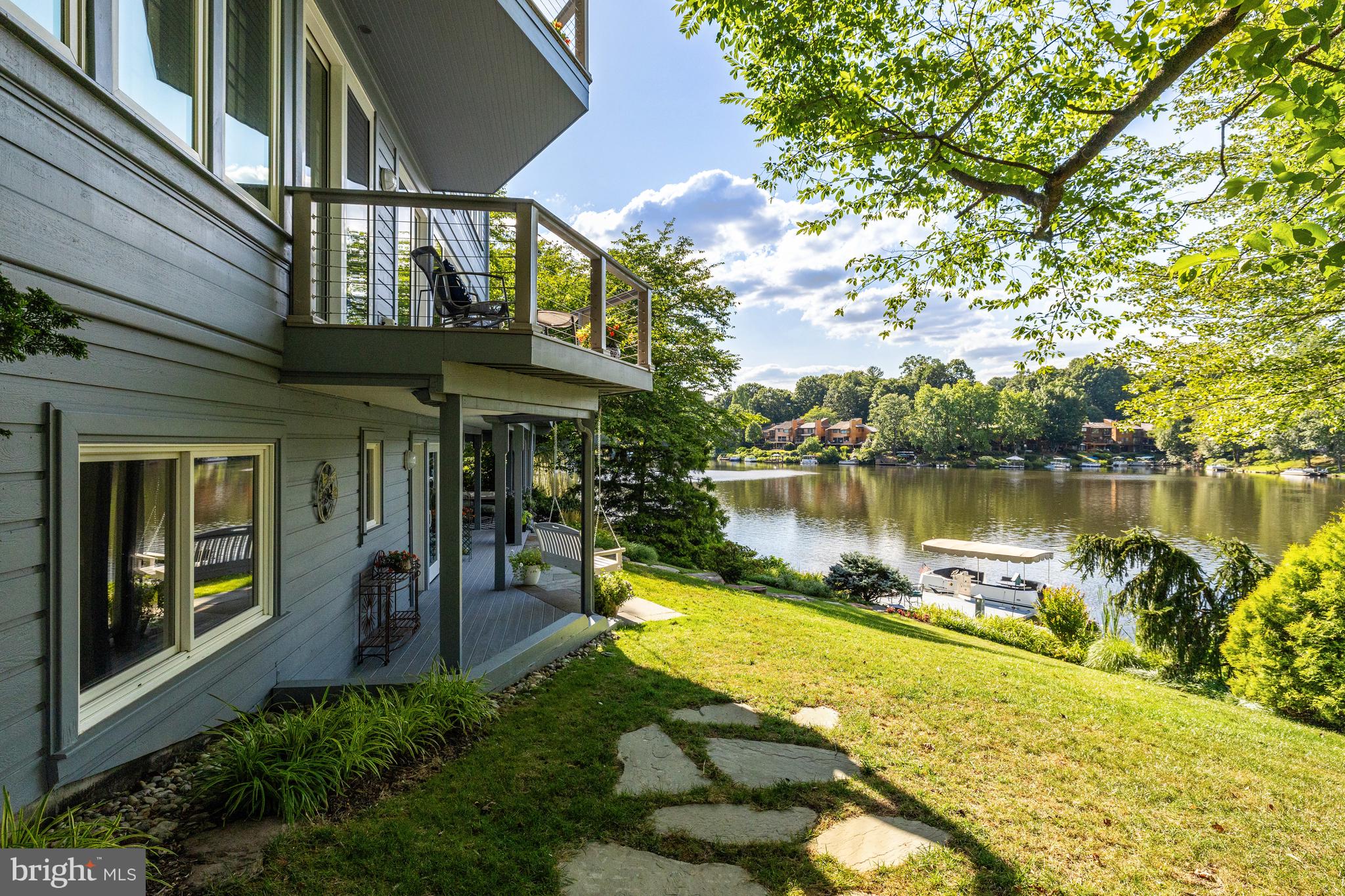 RESTON - Residential