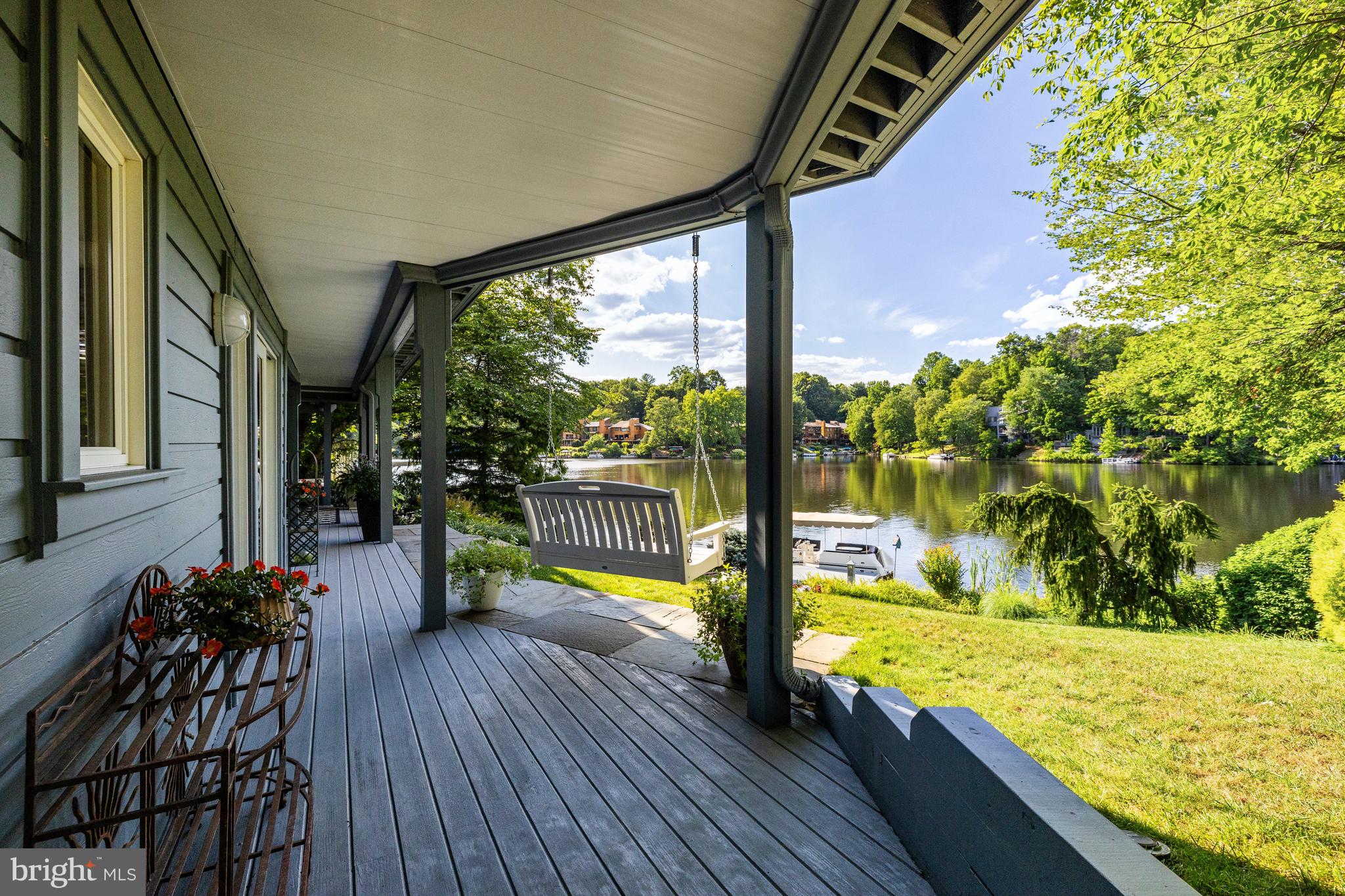 RESTON - Residential