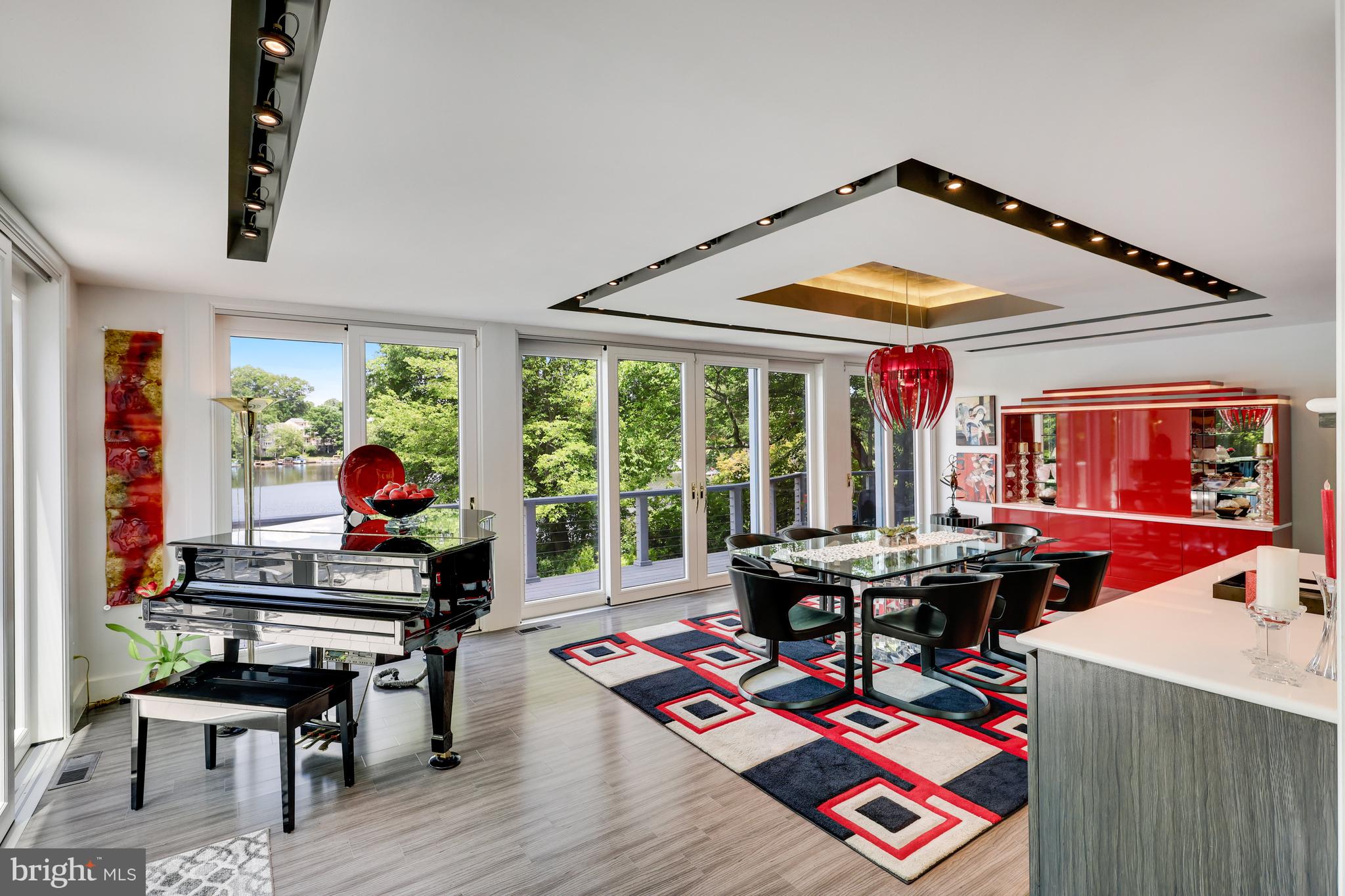 RESTON - Residential