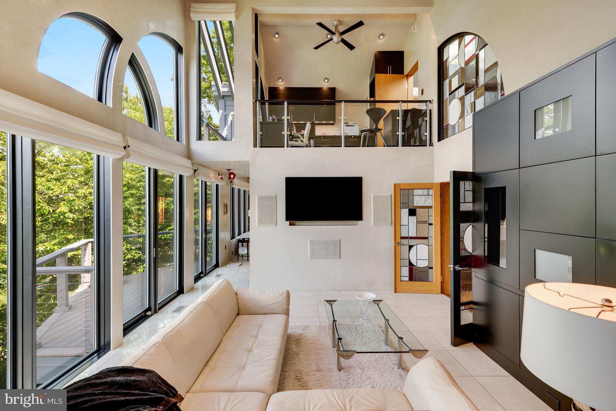 RESTON - Residential