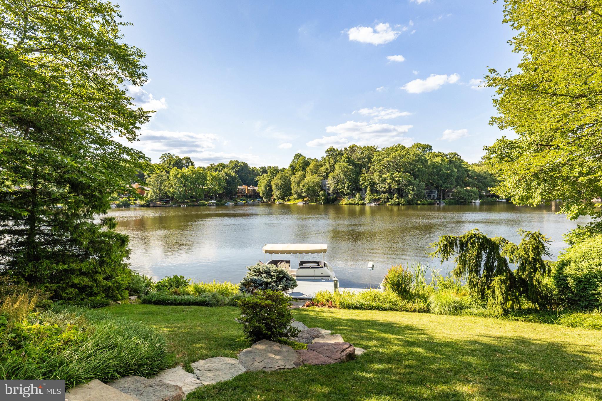 RESTON - Residential