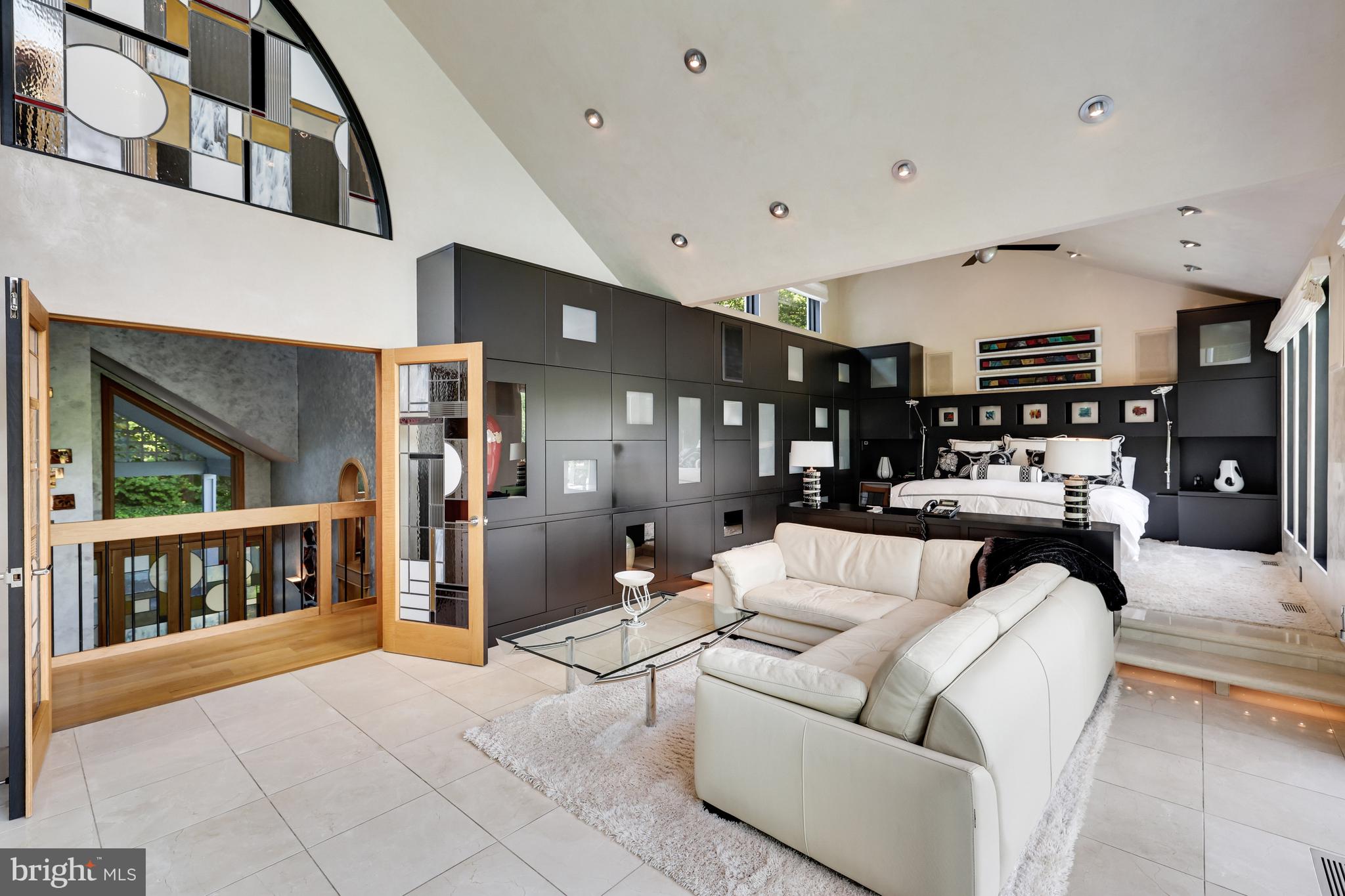 RESTON - Residential