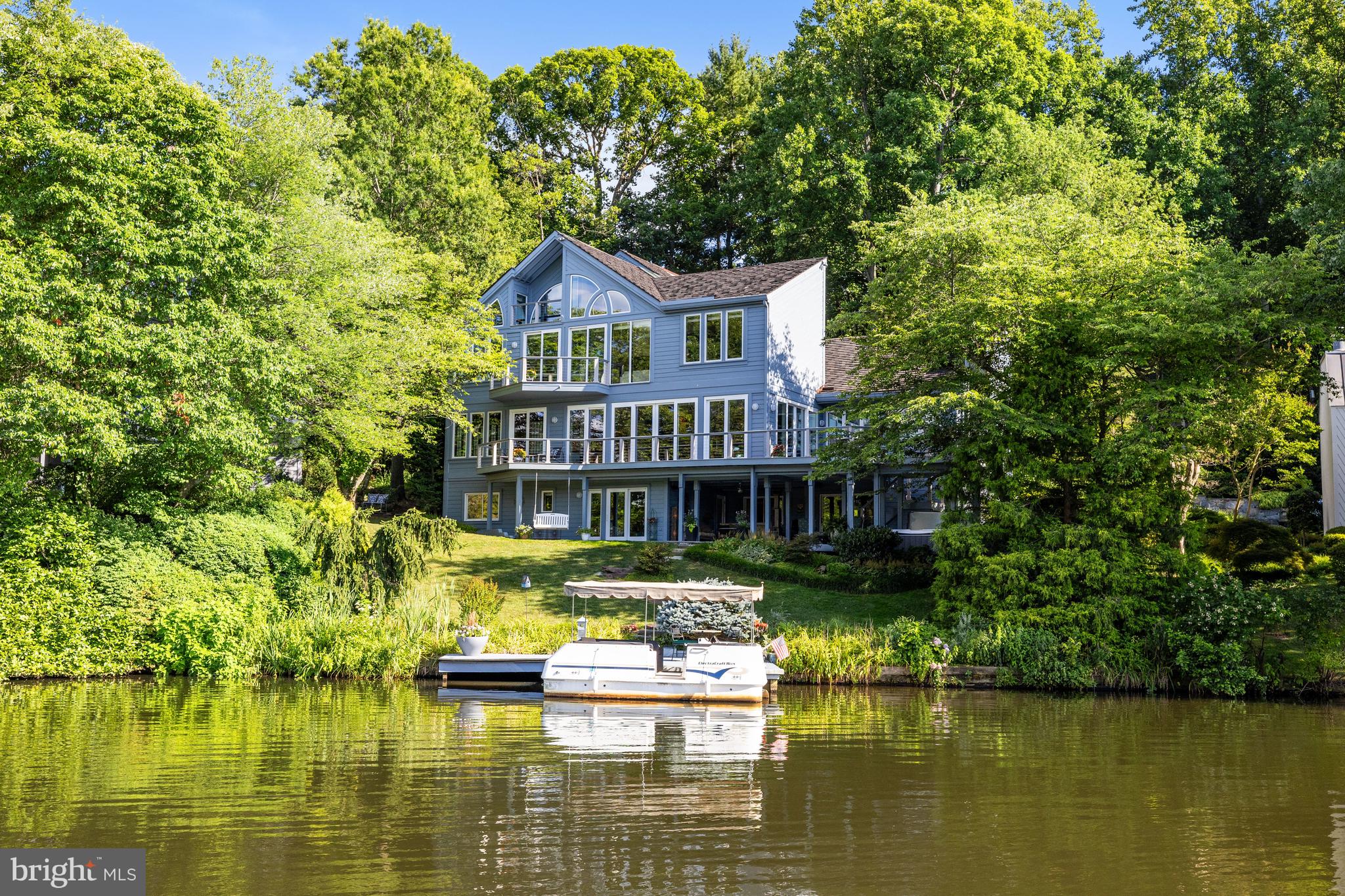 RESTON - Residential