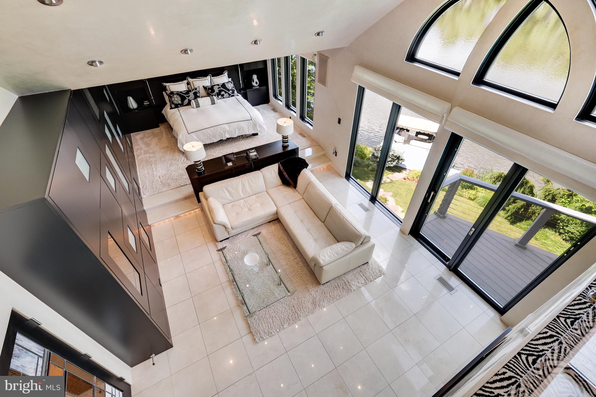 RESTON - Residential