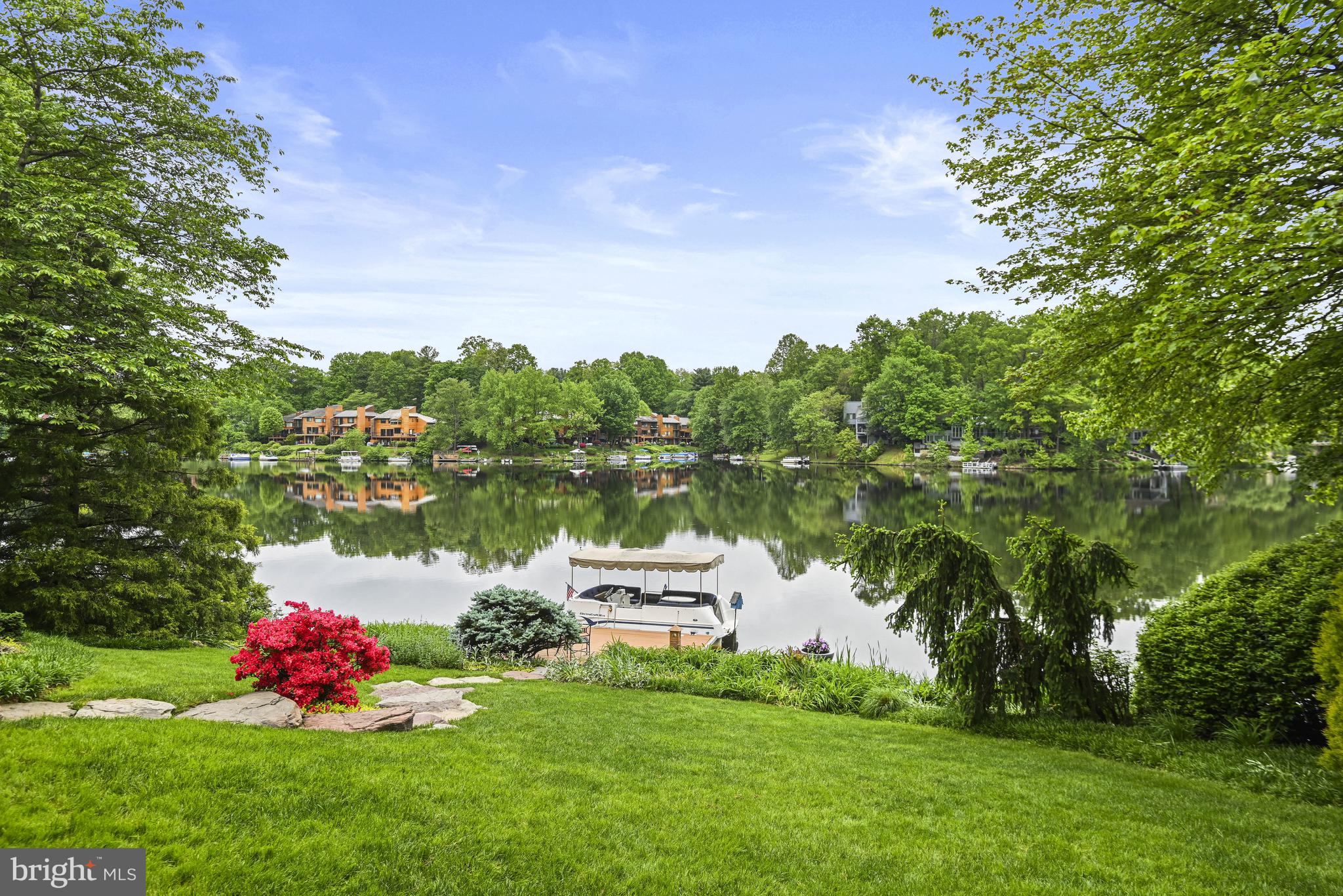 RESTON - Residential