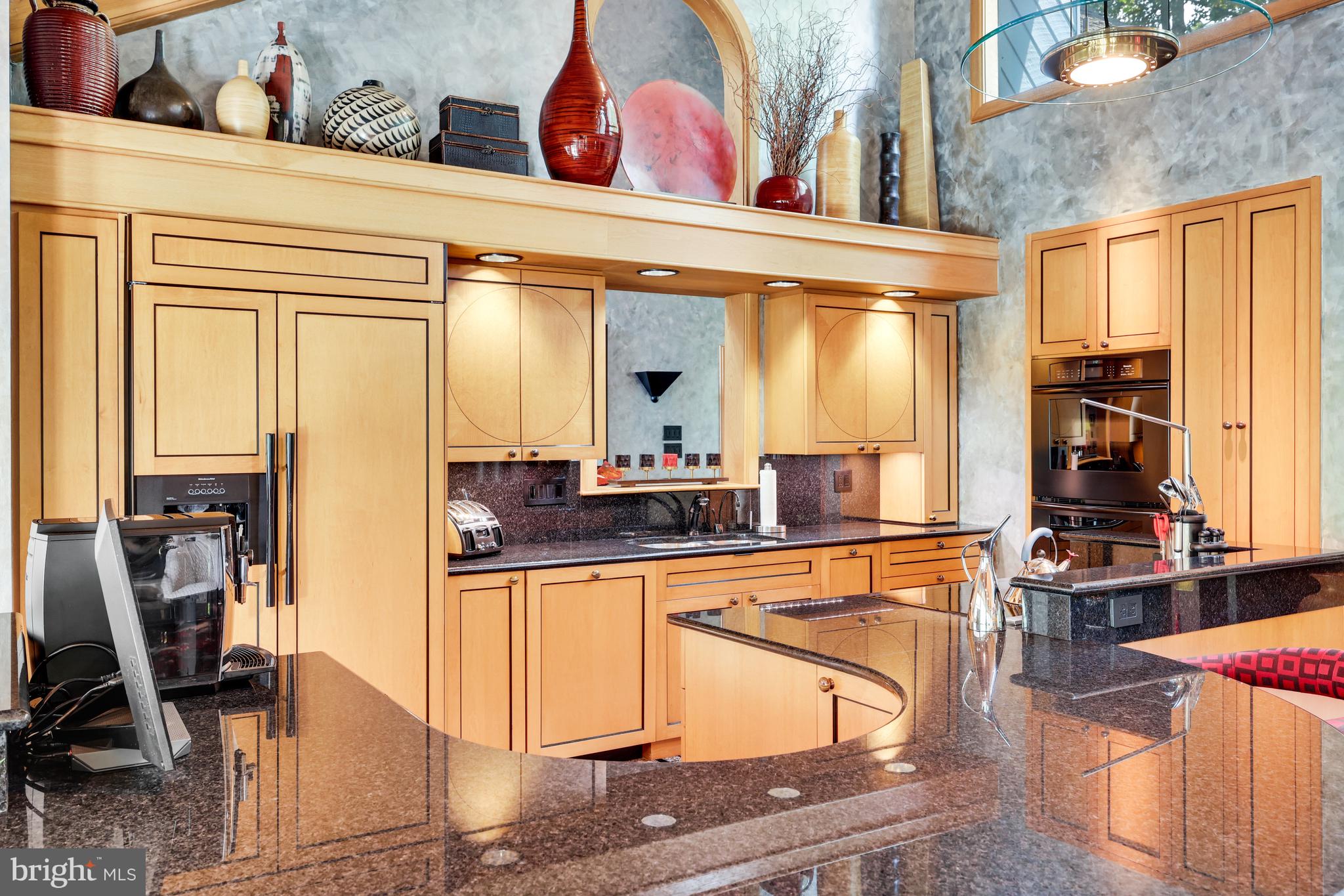 RESTON - Residential