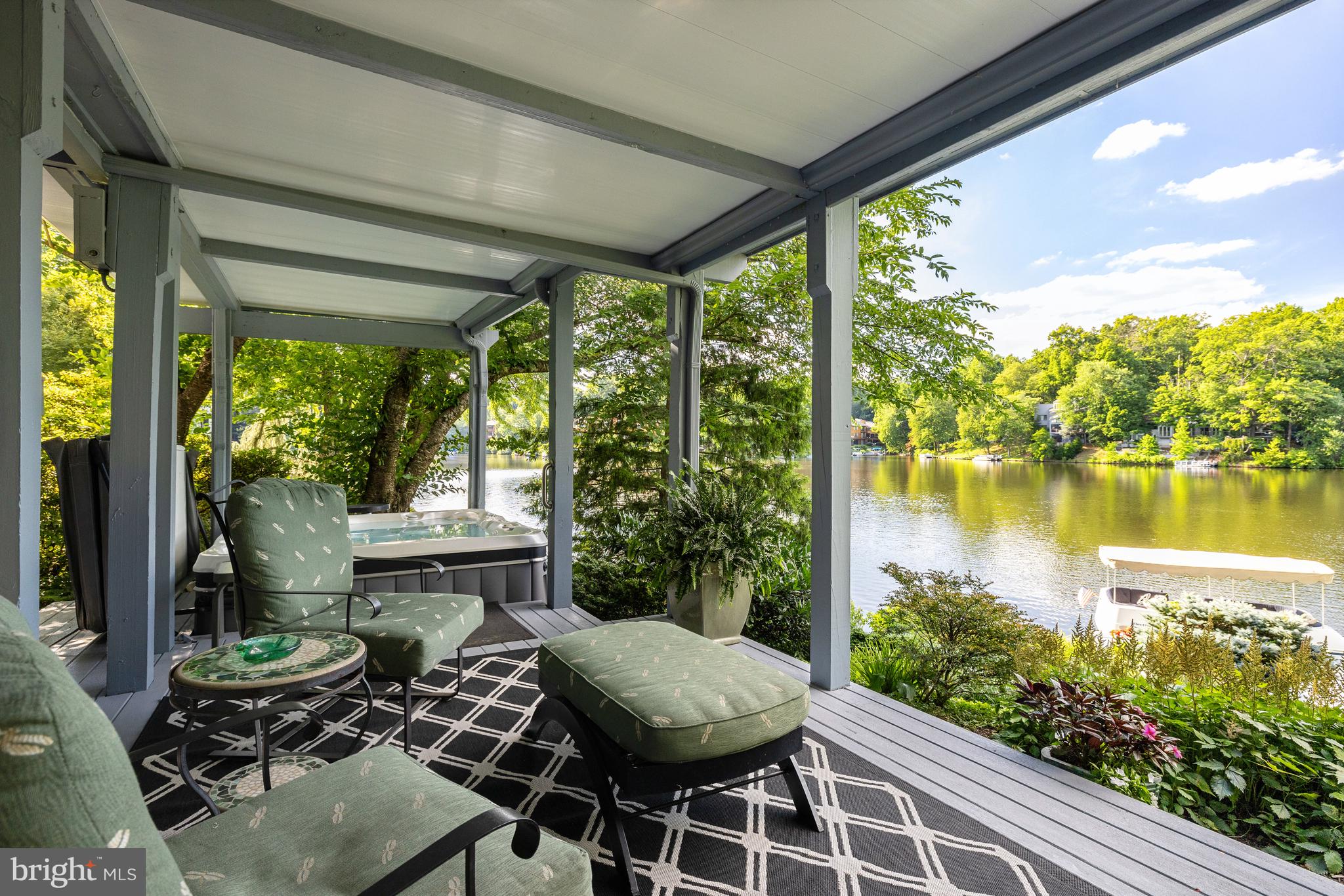 RESTON - Residential