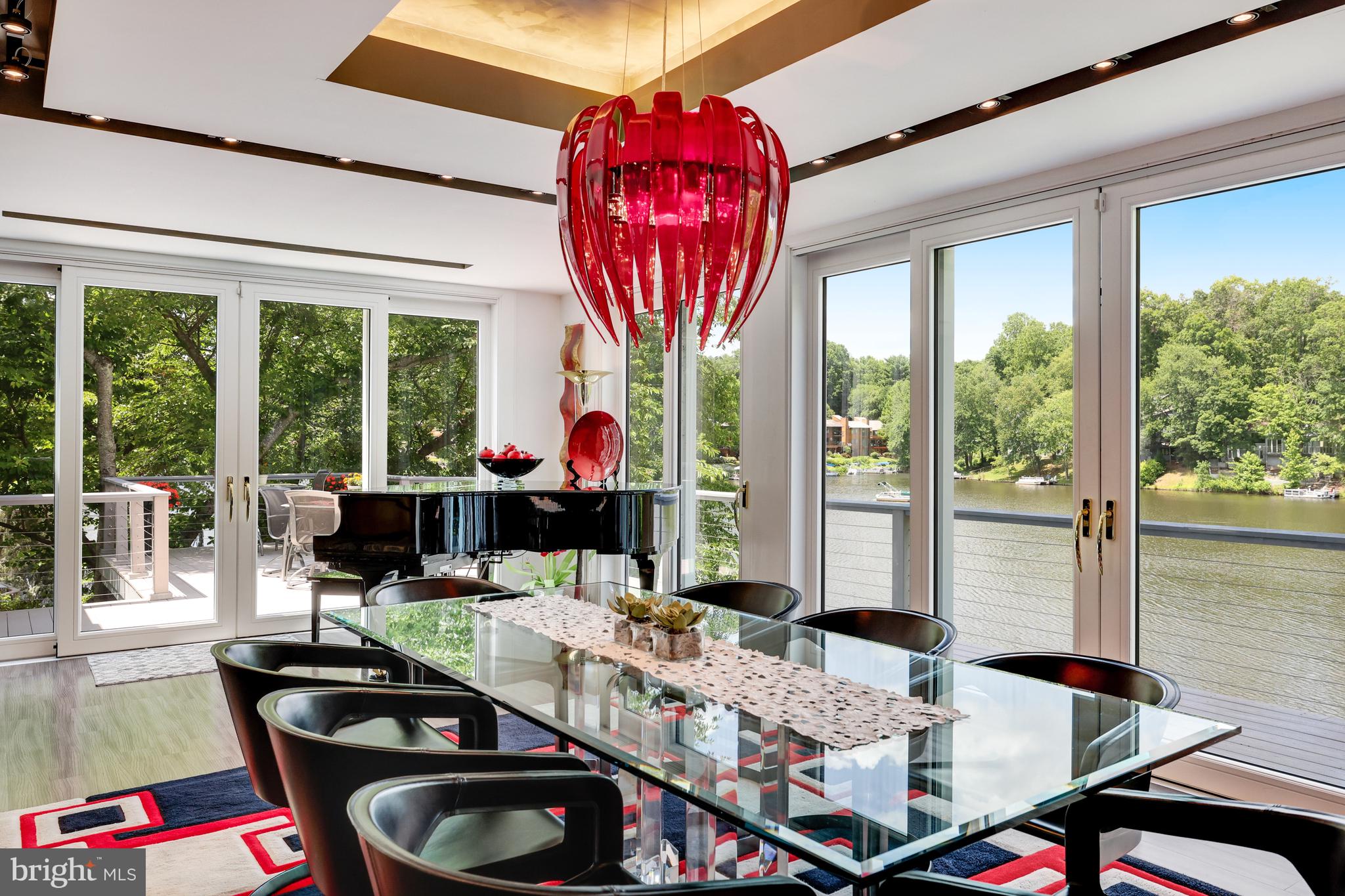 RESTON - Residential