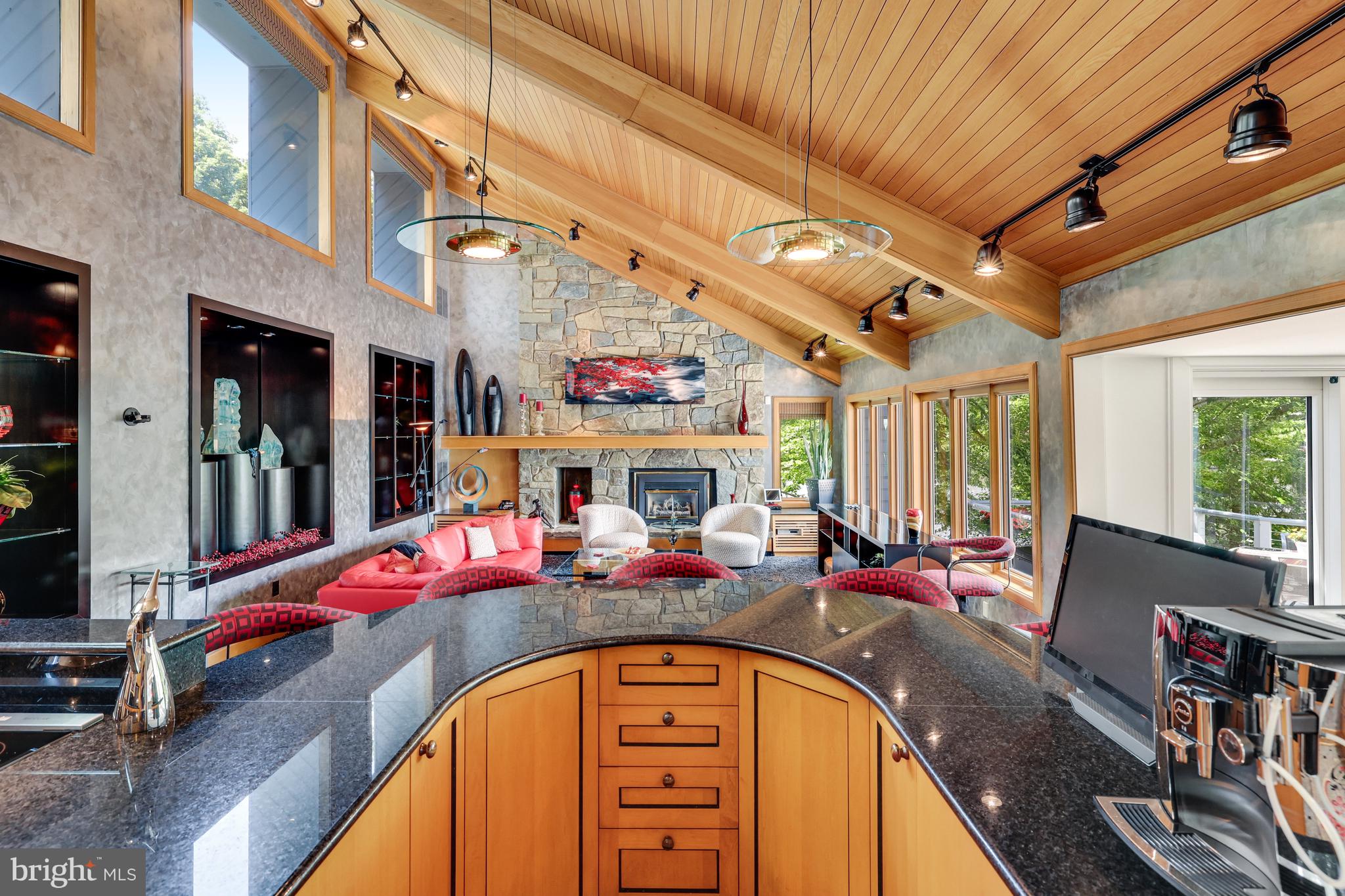 RESTON - Residential