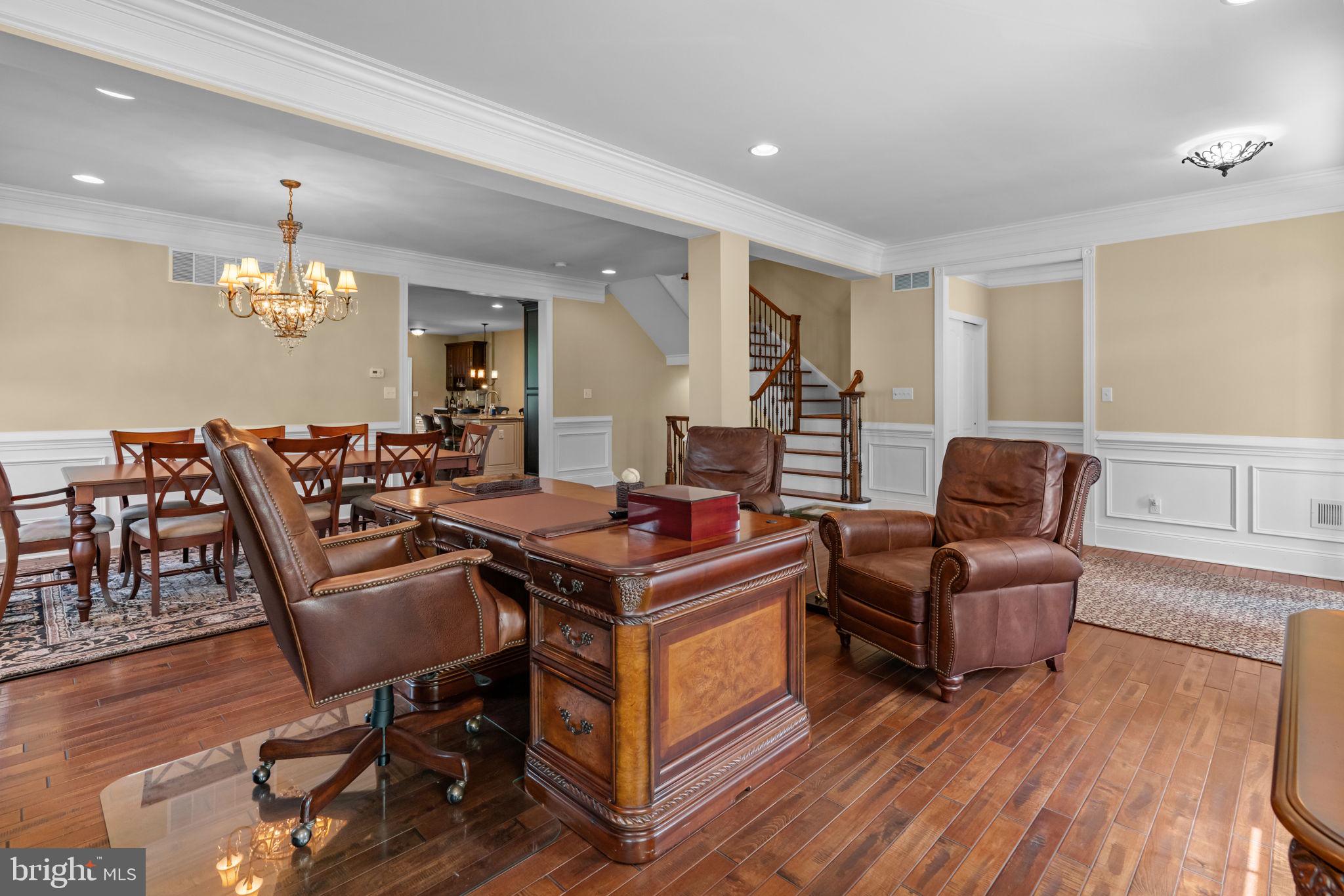 NEWTOWN WALK - Residential