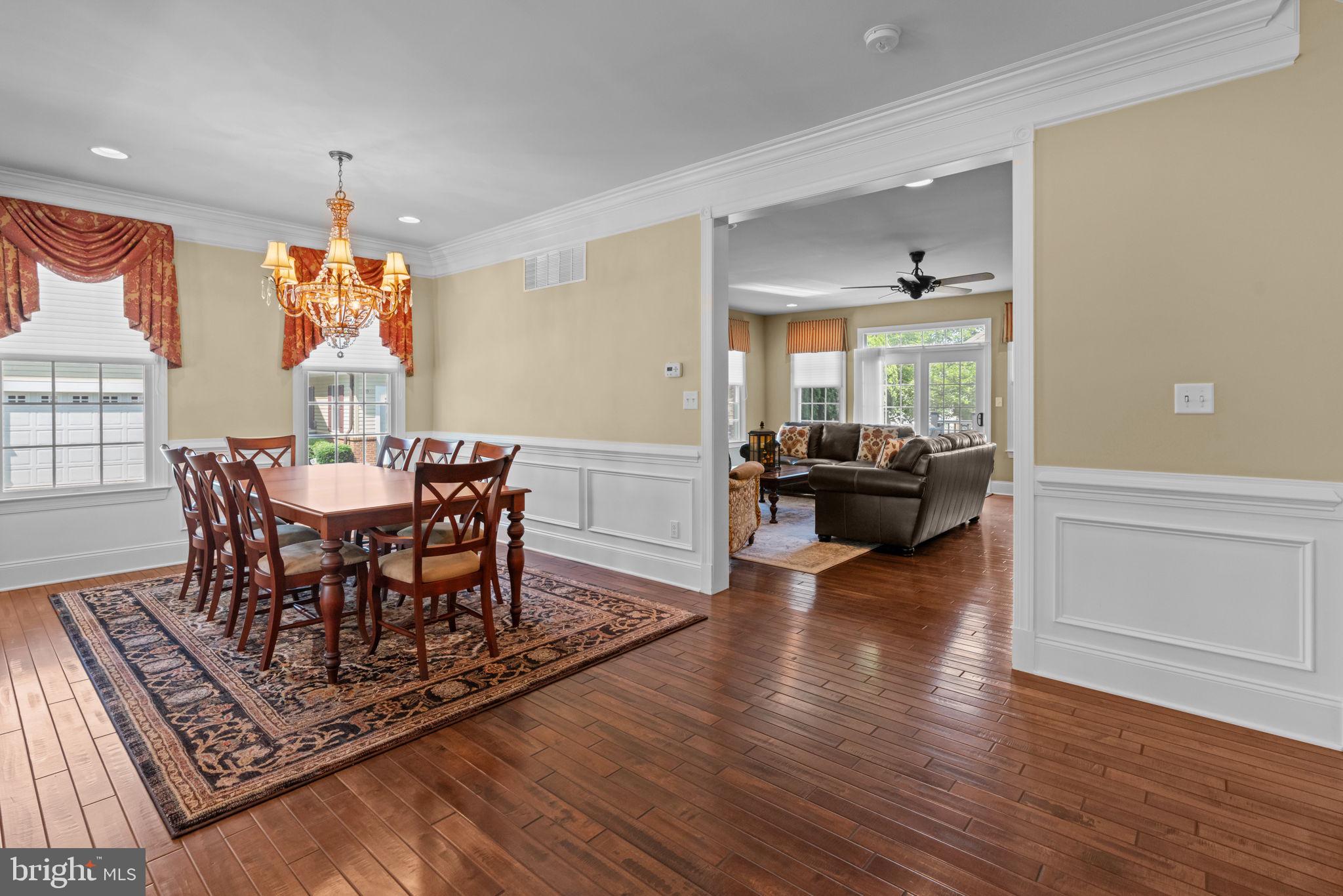 NEWTOWN WALK - Residential