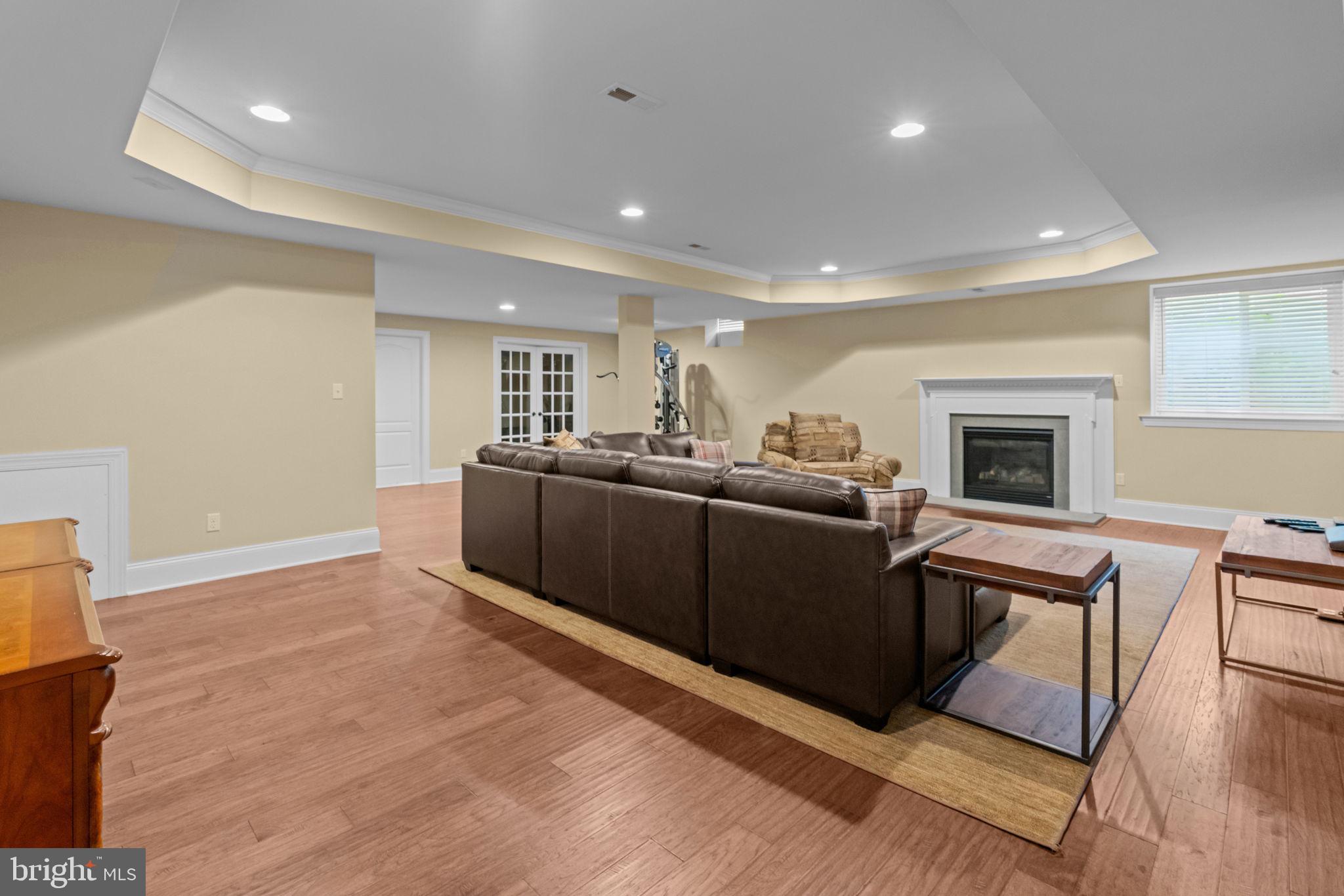 NEWTOWN WALK - Residential