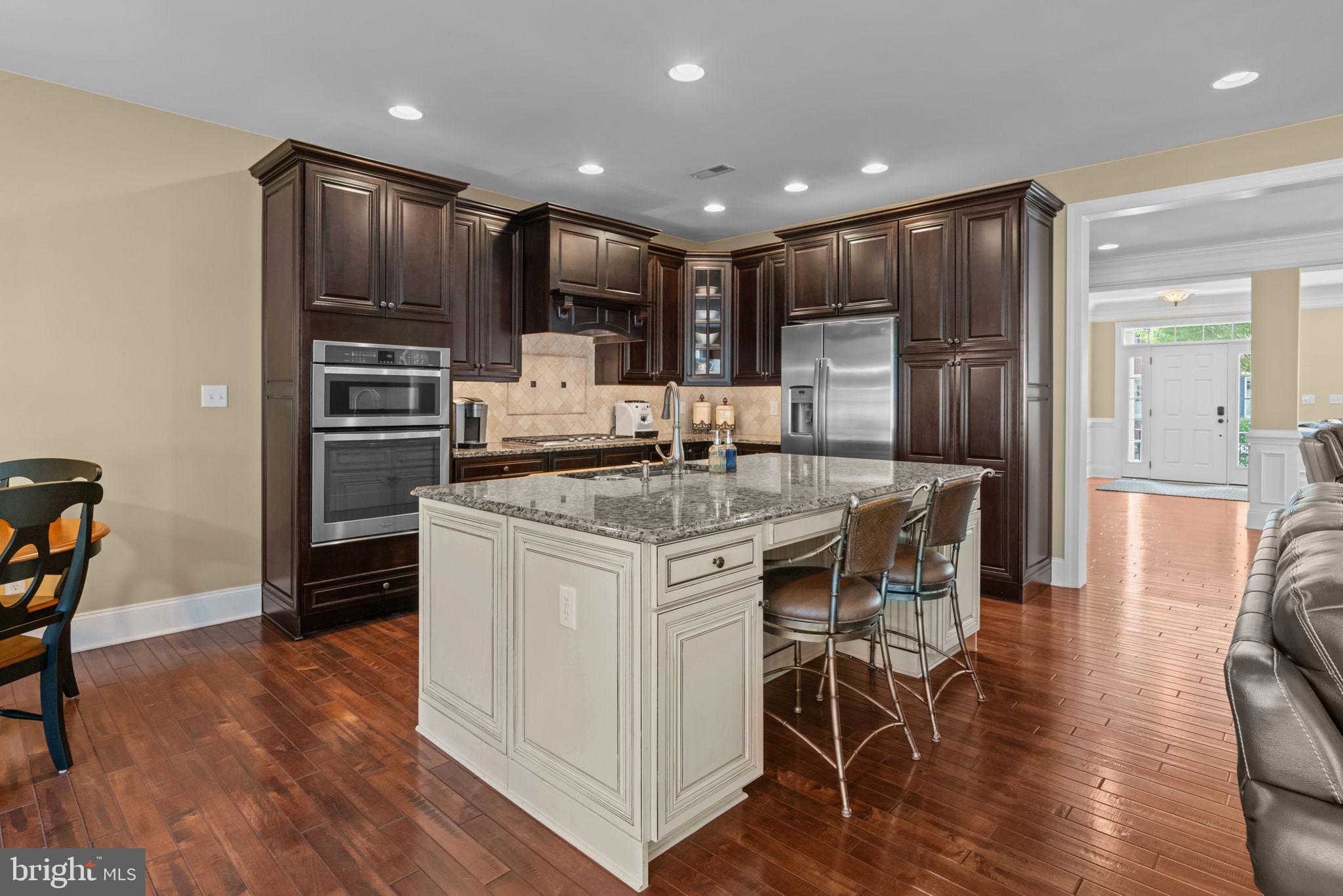 NEWTOWN WALK - Residential