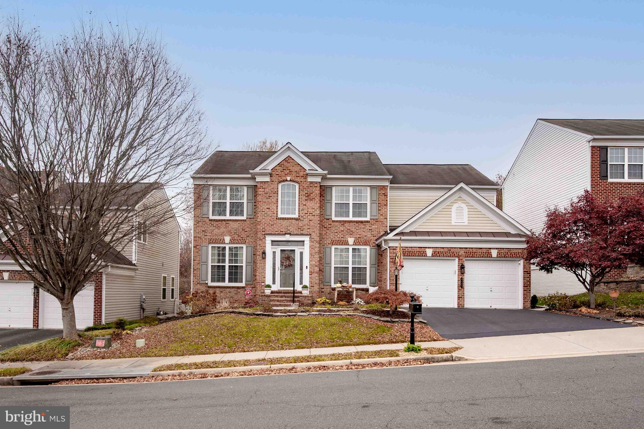 8187 DOUGLAS FIR DRIVE