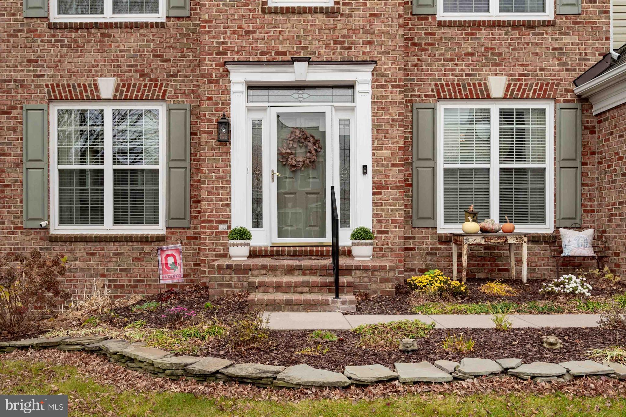 8187 DOUGLAS FIR DRIVE