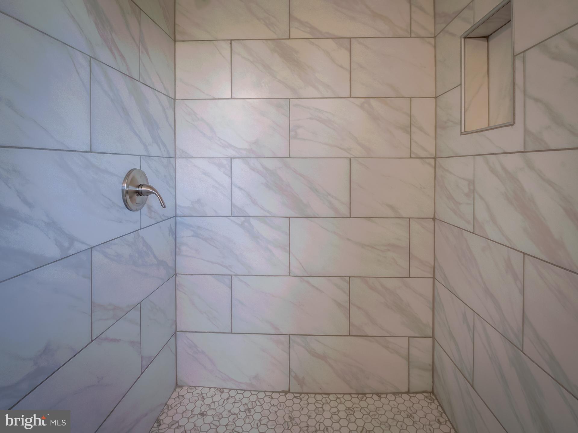 BONIWOOD - PLAT FOUR - Residential