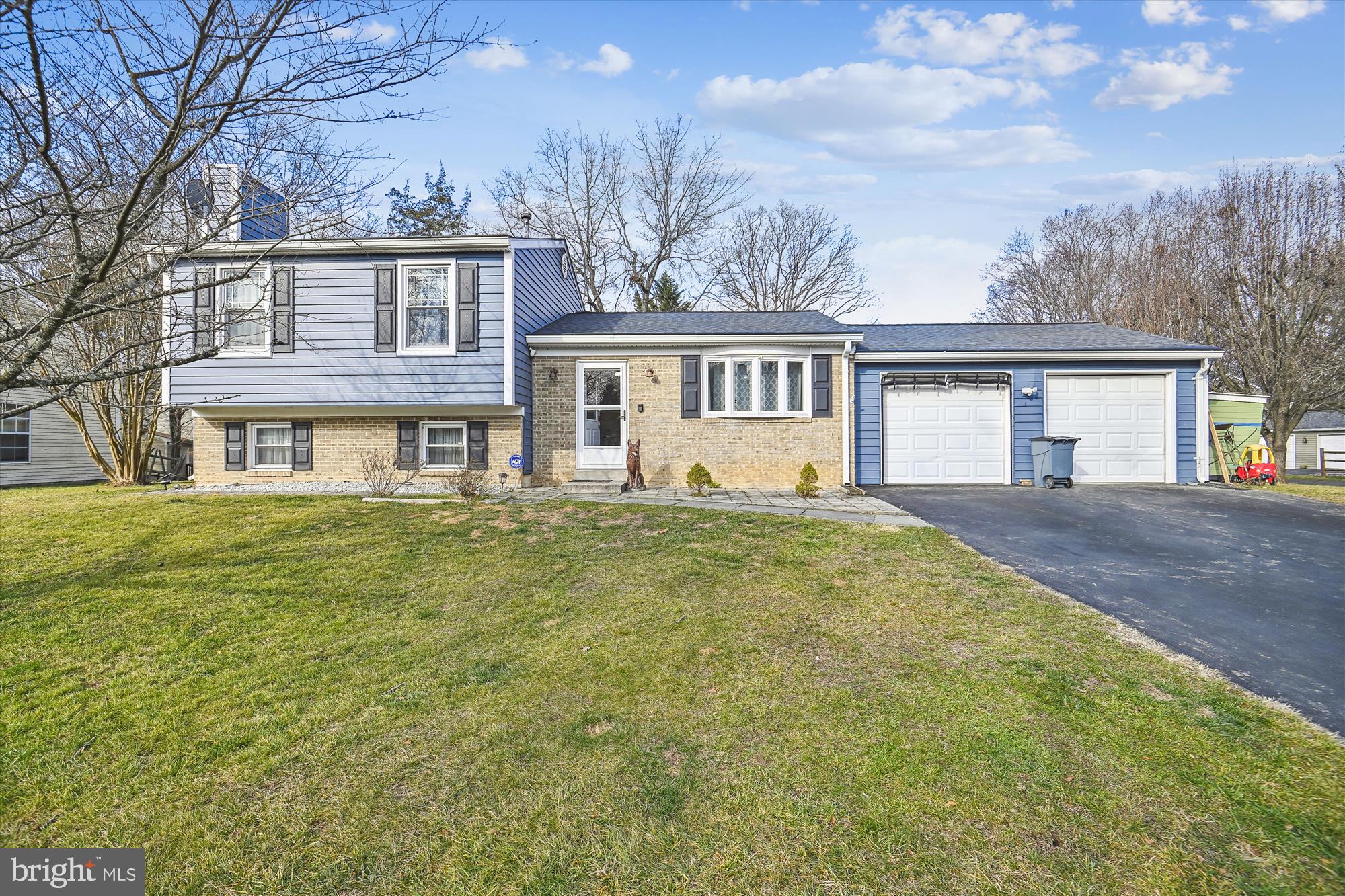 HUNTERS WOODS - Residential