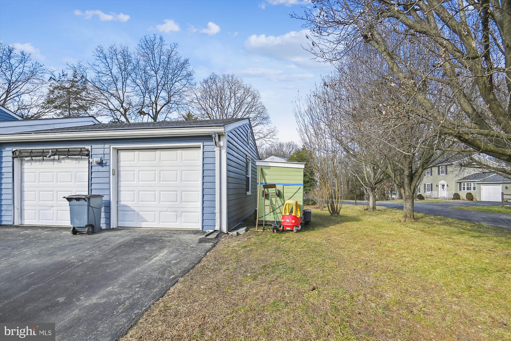 HUNTERS WOODS - Residential