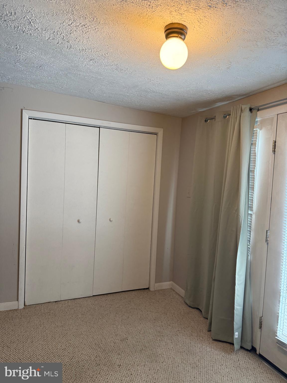 EAST END - Residential