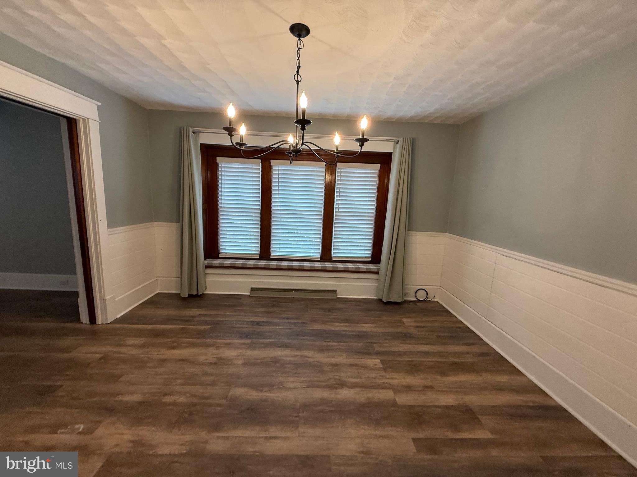 EAST END - Residential