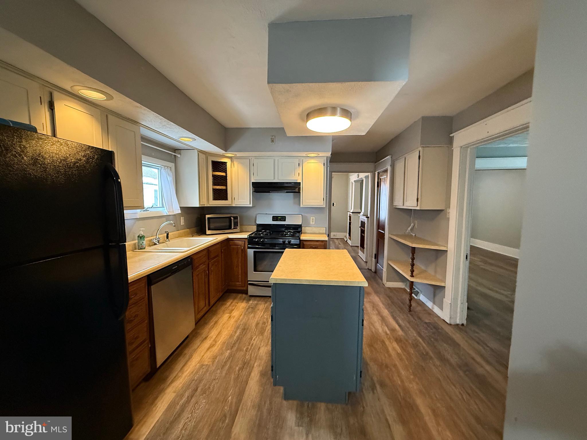 EAST END - Residential