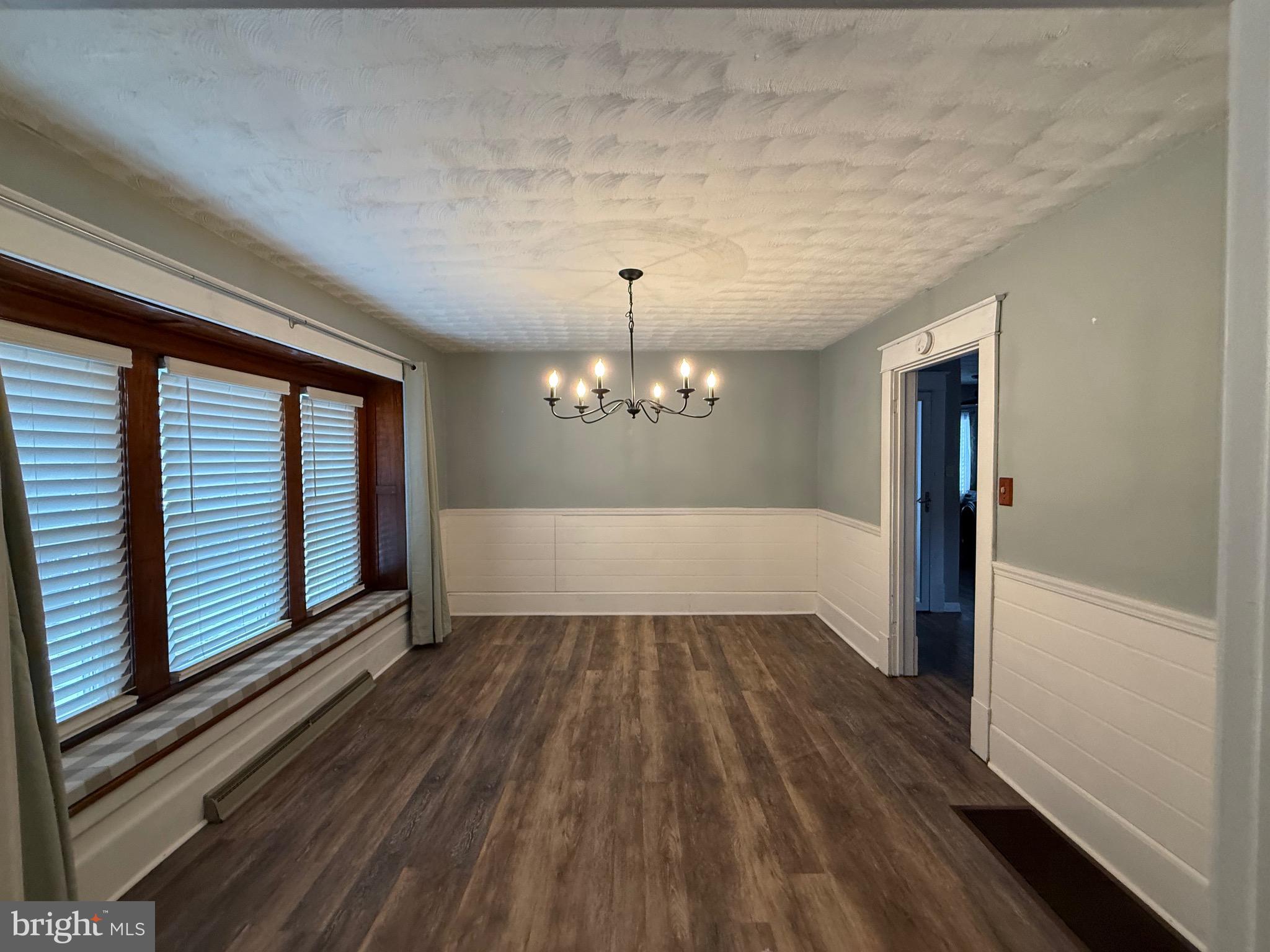 EAST END - Residential