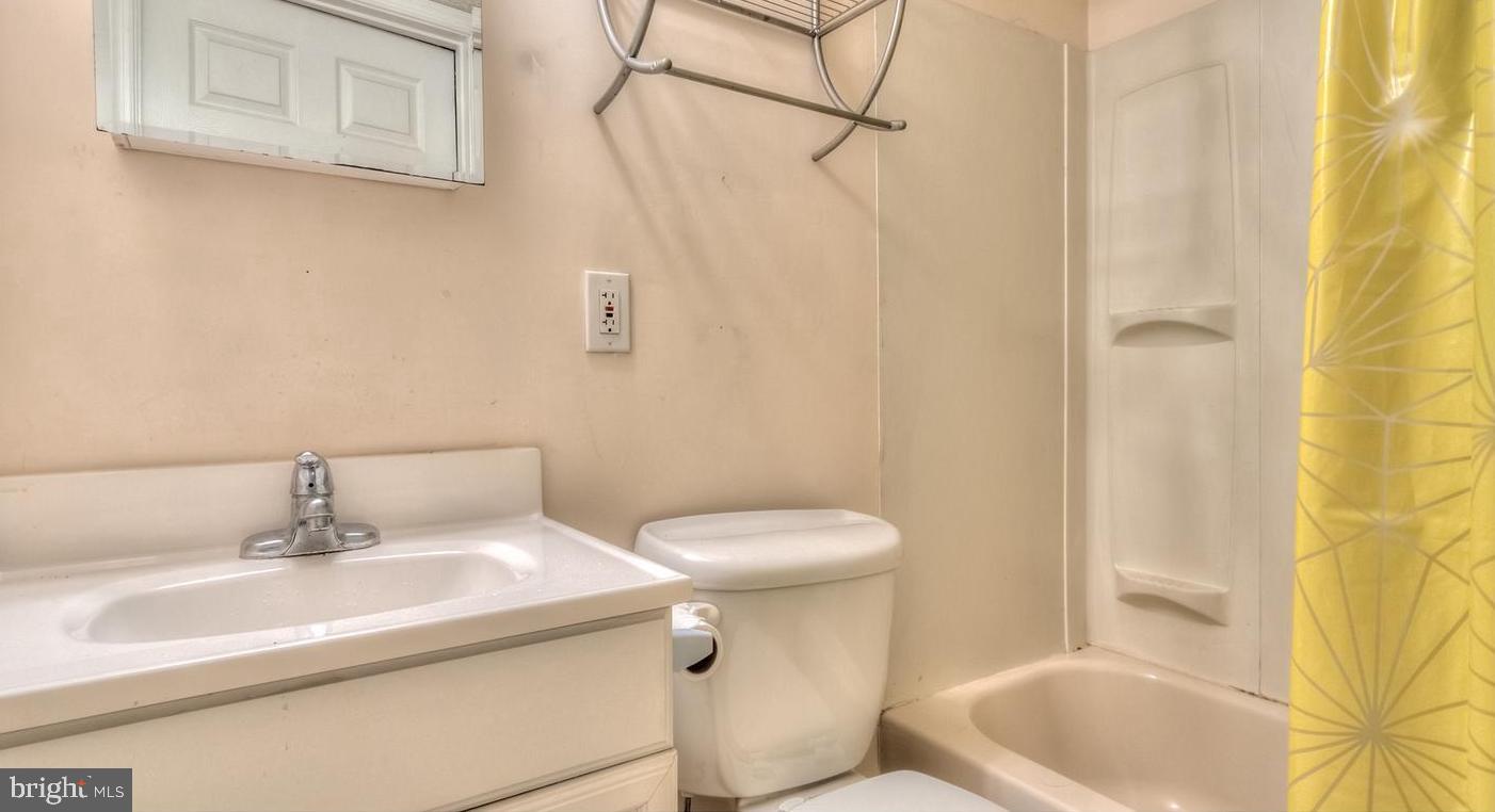 FEDERAL HILL HISTORIC DISTRICT - Residential Lease