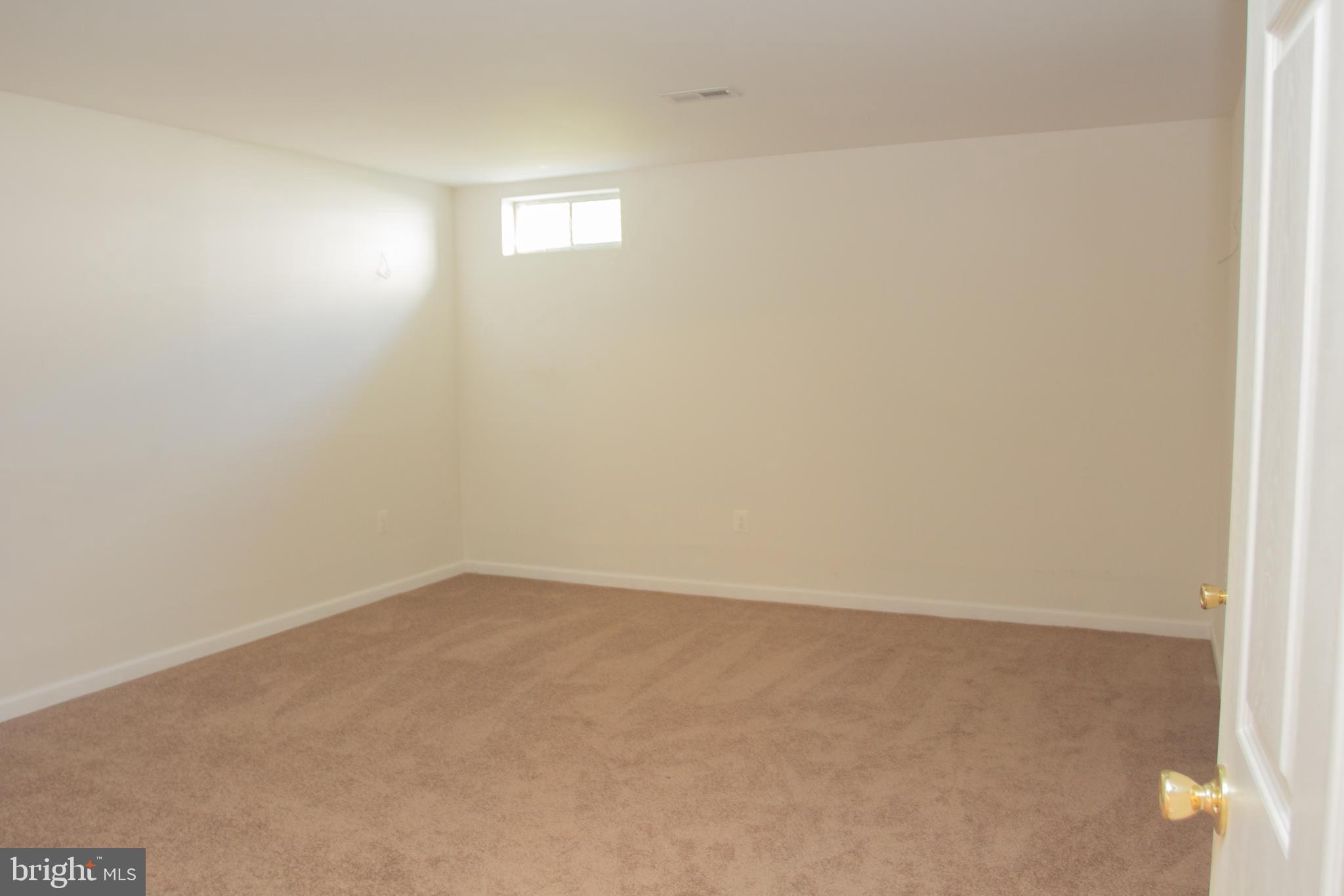 ENGLAND RUN NORTH - Residential