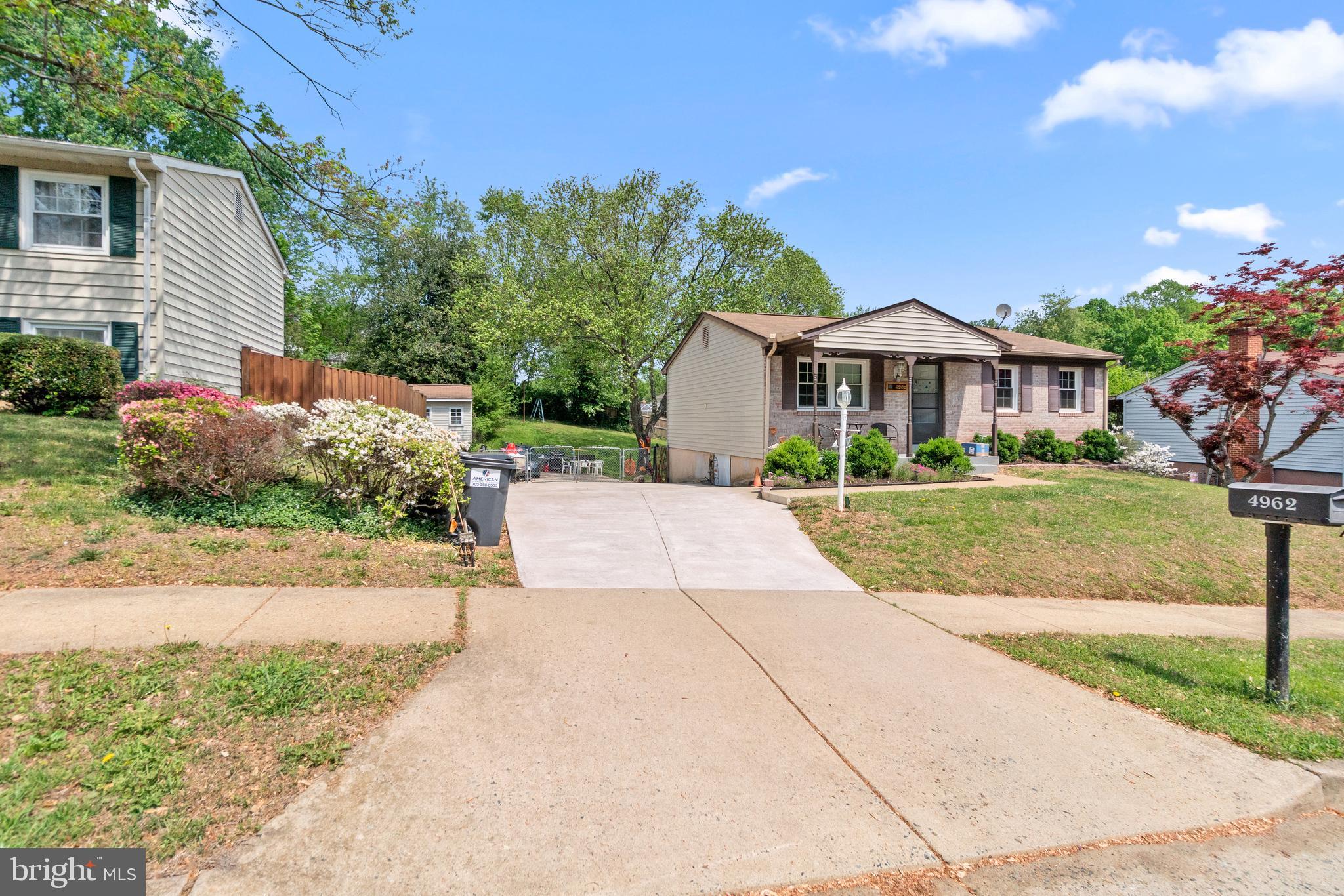 4962 LINSEY COURT