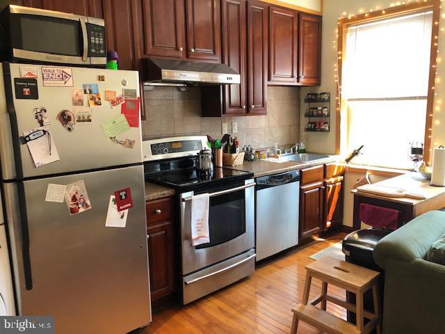 QUEEN VILLAGE - Residential Income