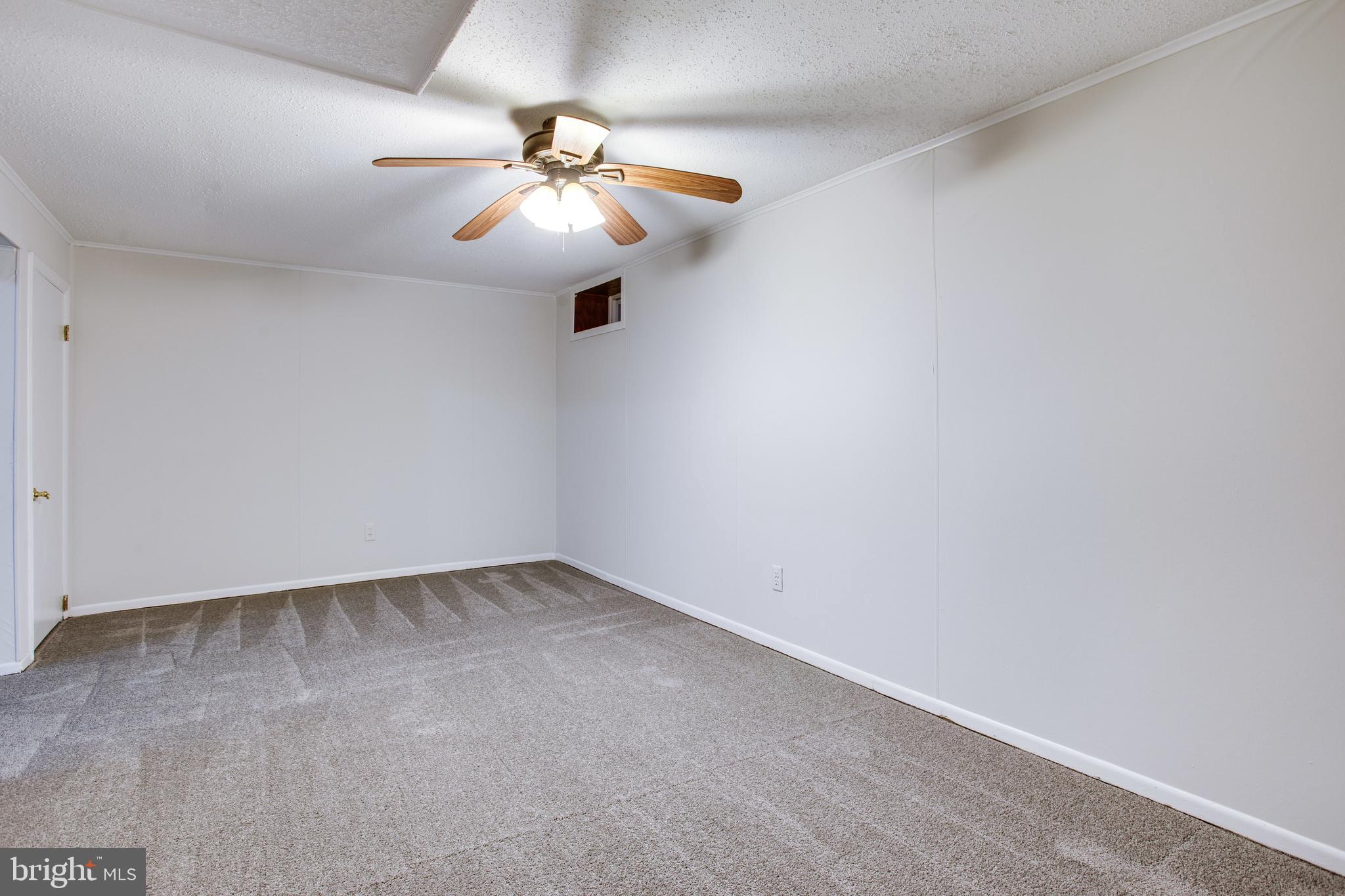 DAMASCUS VALLEY PARK - Residential