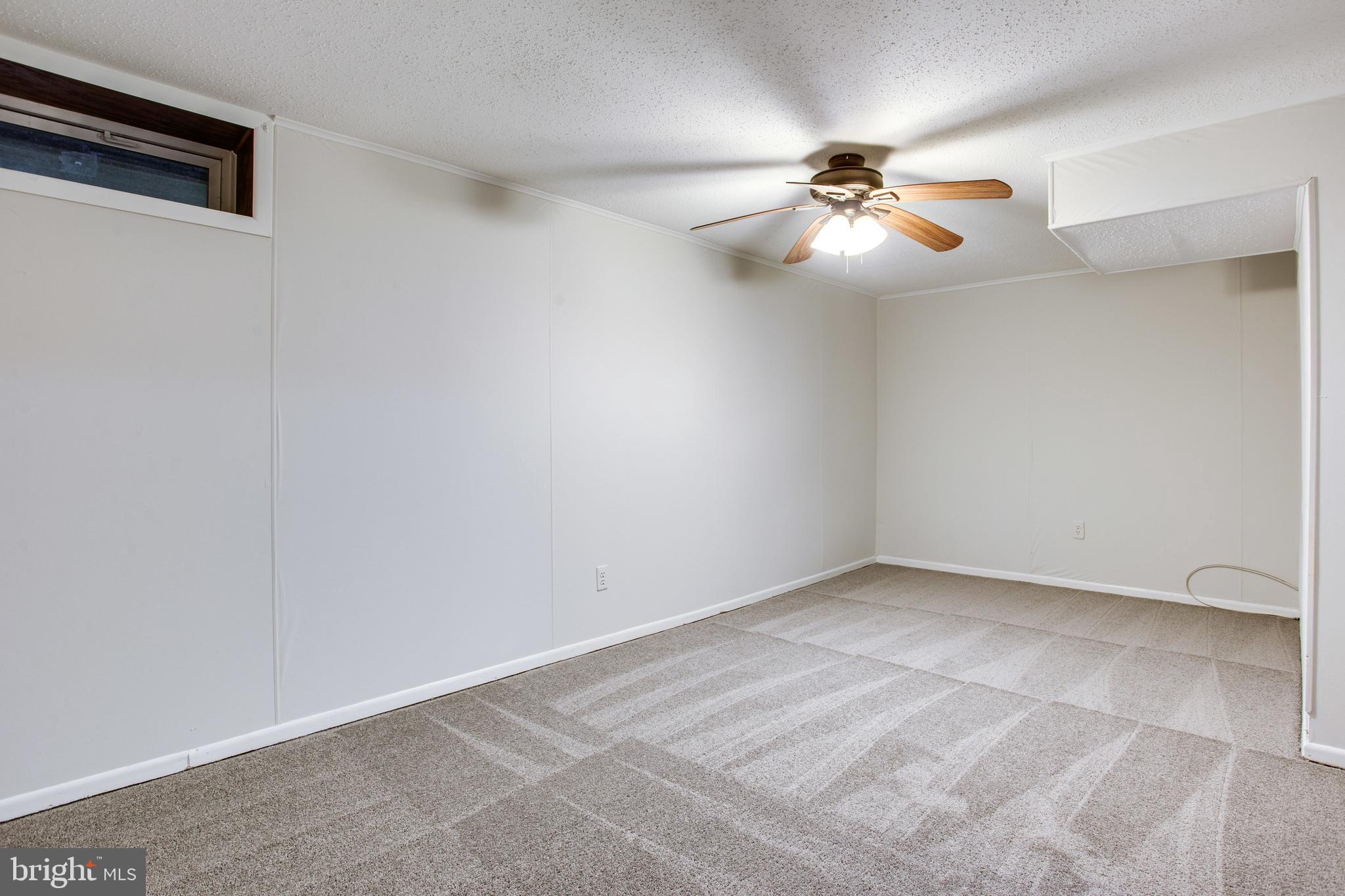 DAMASCUS VALLEY PARK - Residential